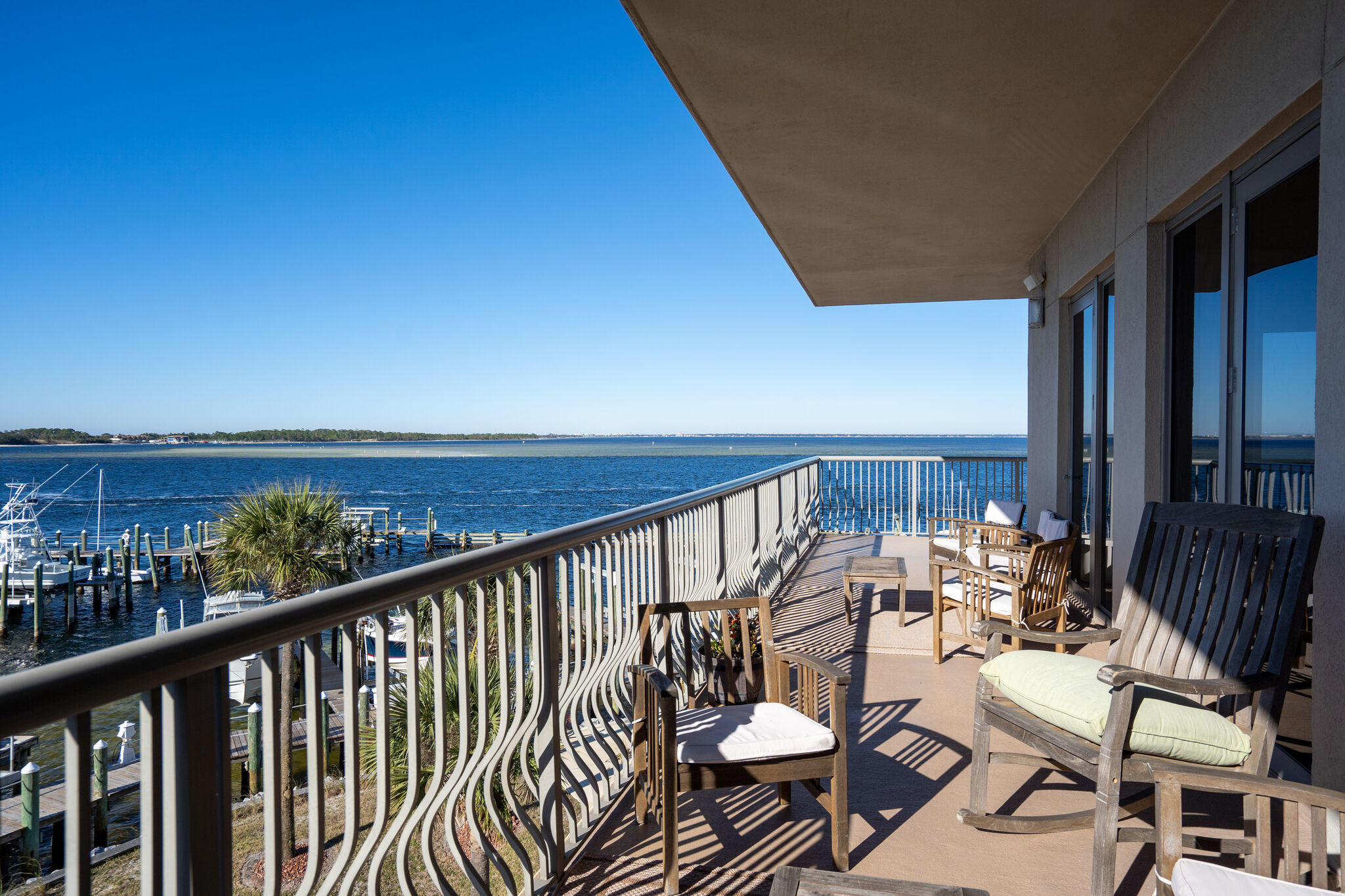 SIDES MORENO POINT WEST - Residential