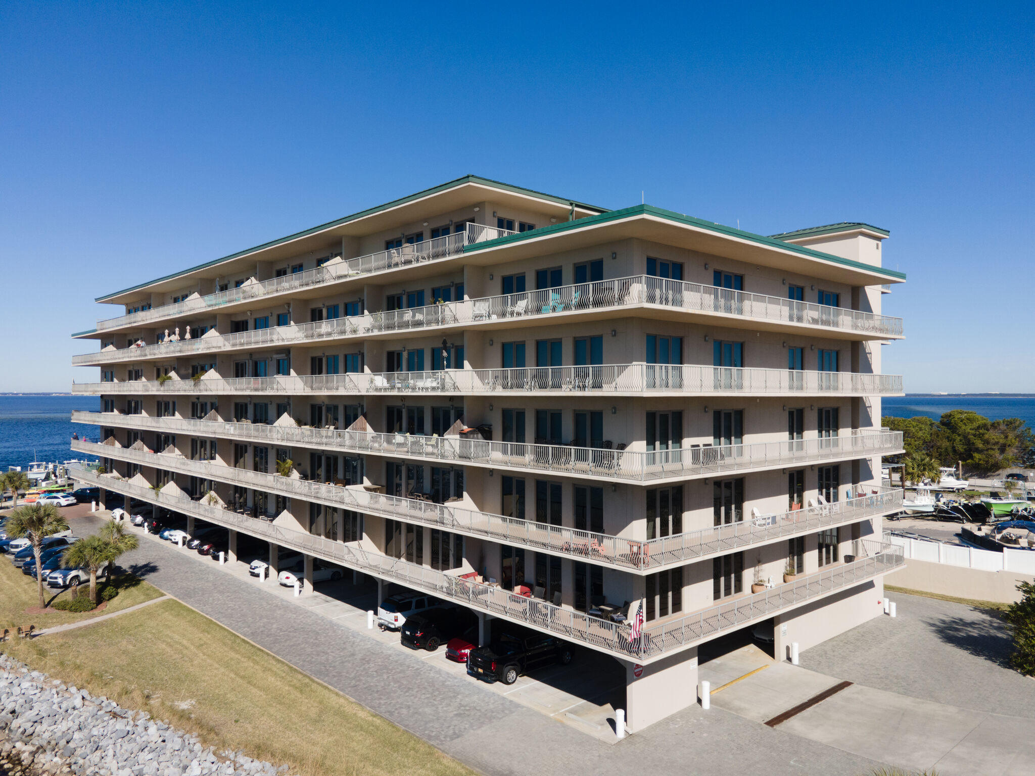 SIDES MORENO POINT WEST - Residential