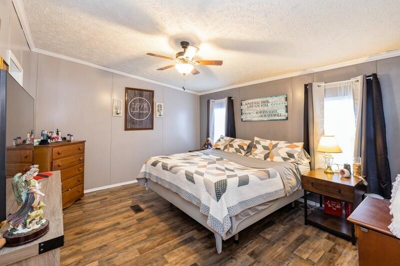 SLEEPY HAMMOCK FARMS - Residential