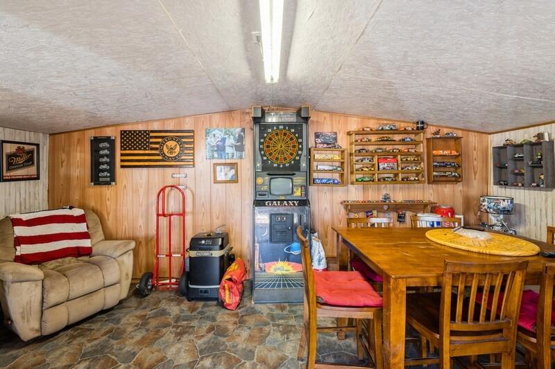 SLEEPY HAMMOCK FARMS - Residential