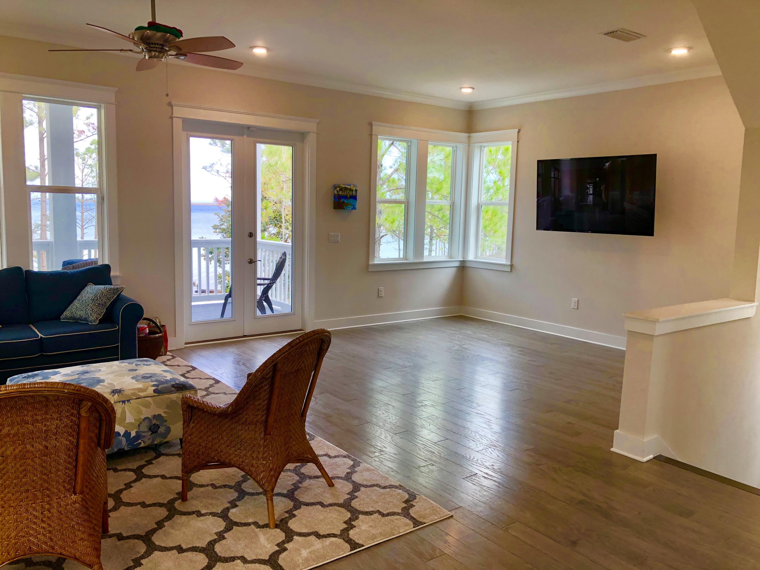 EAGLE BAY - Residential