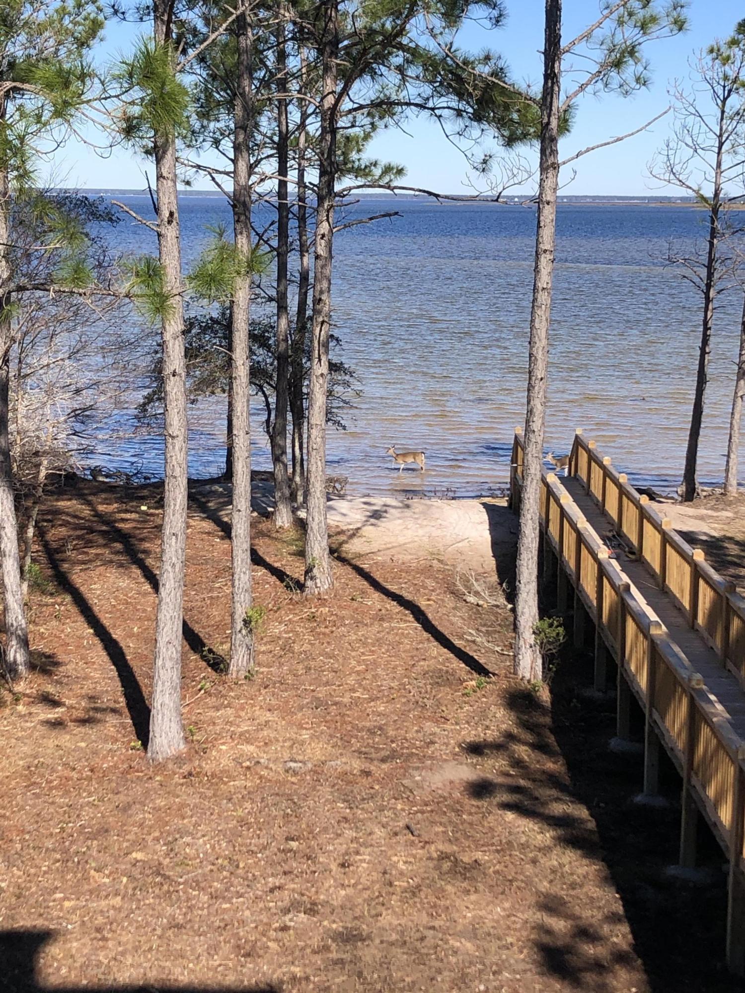 EAGLE BAY - Residential