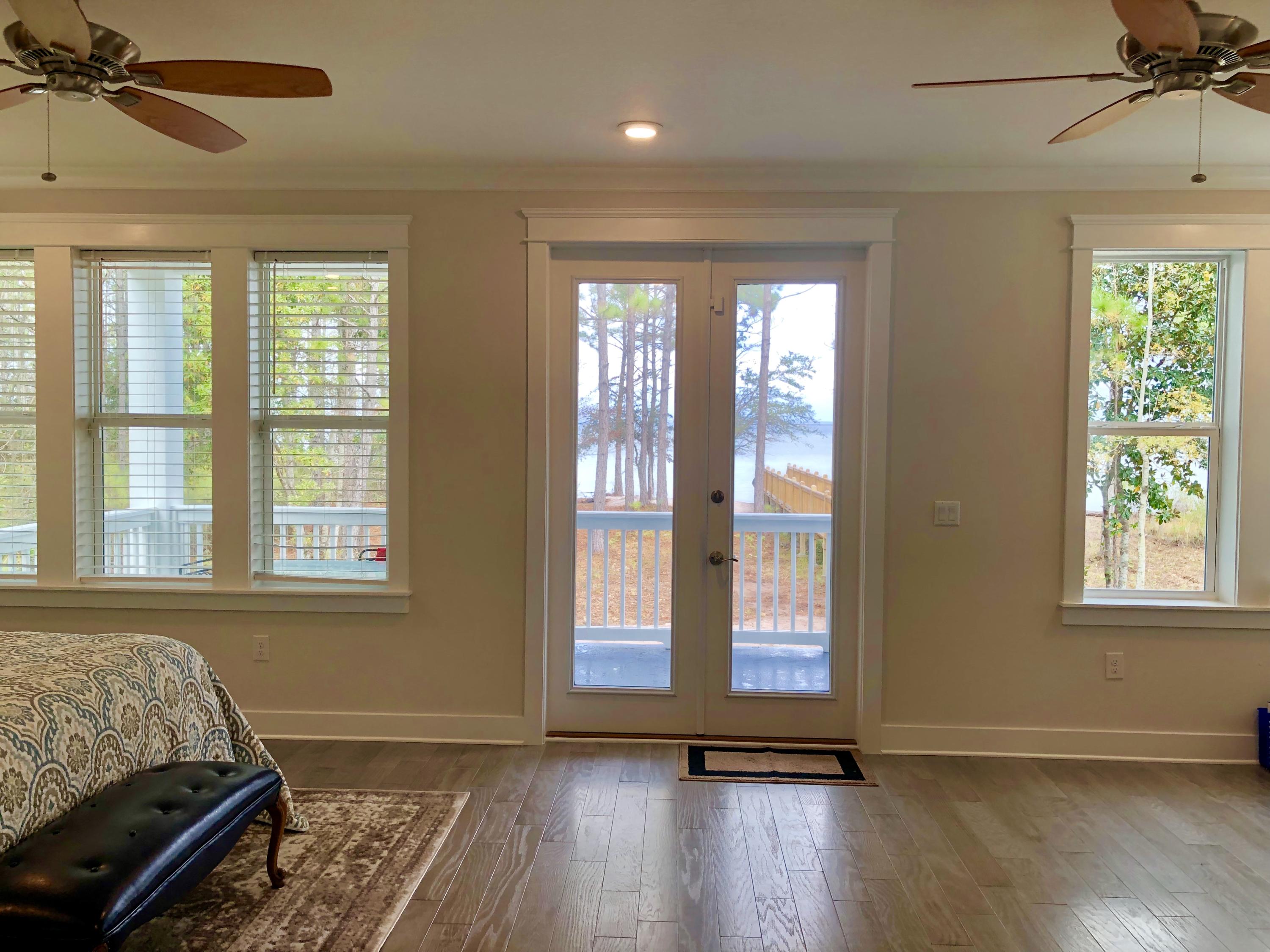 EAGLE BAY - Residential