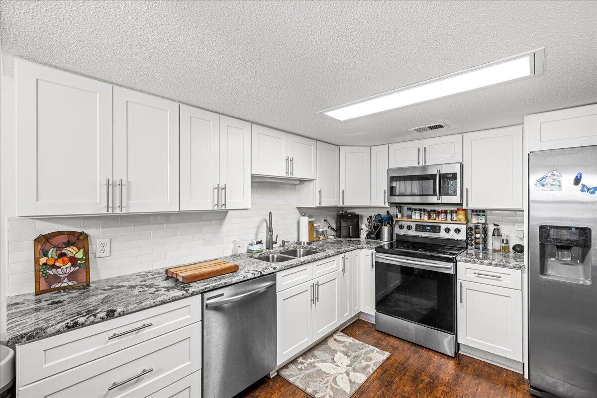 GREEN ARBOR T/H - Residential