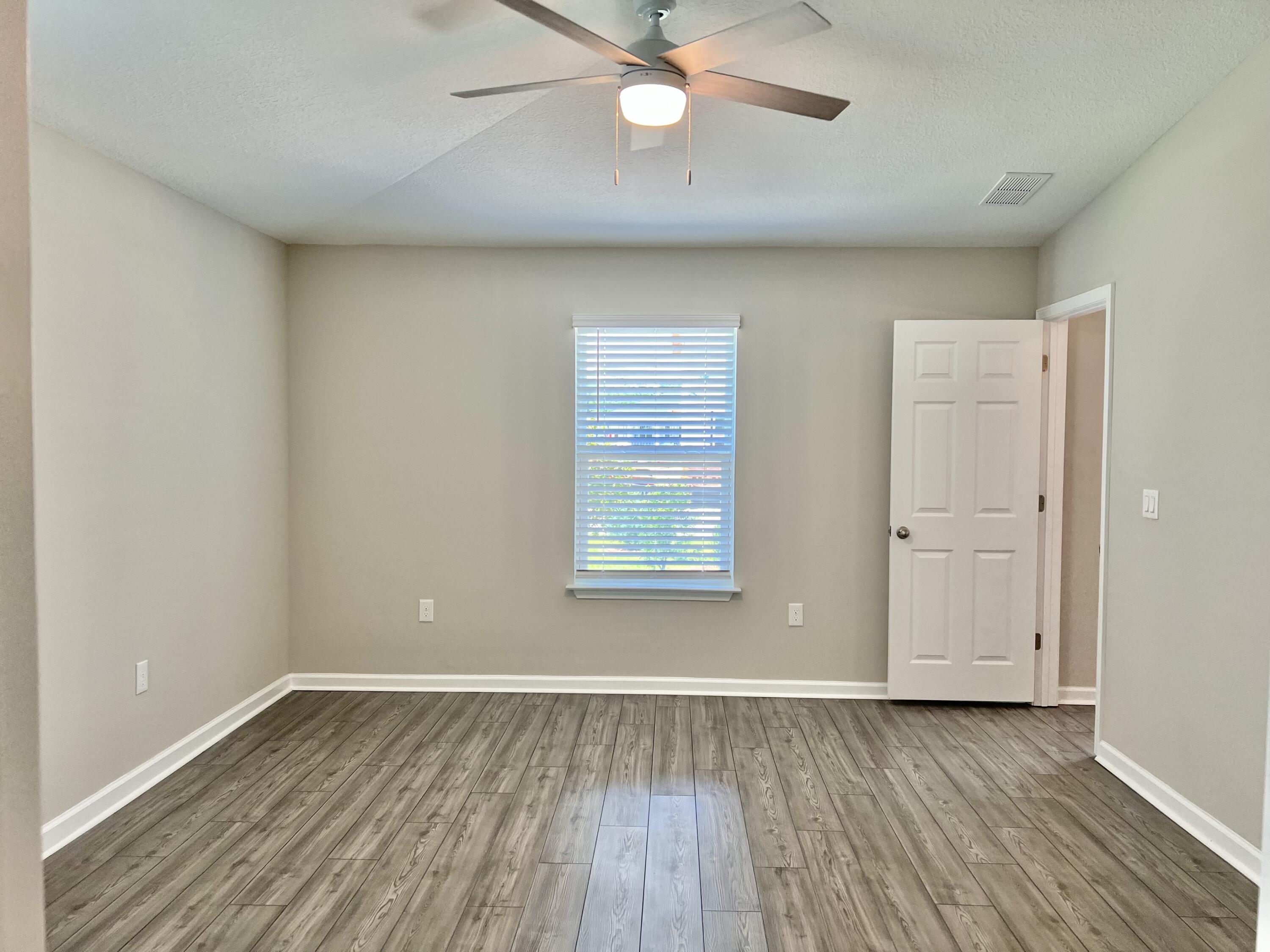 RIVERWALK PH I - Residential Lease