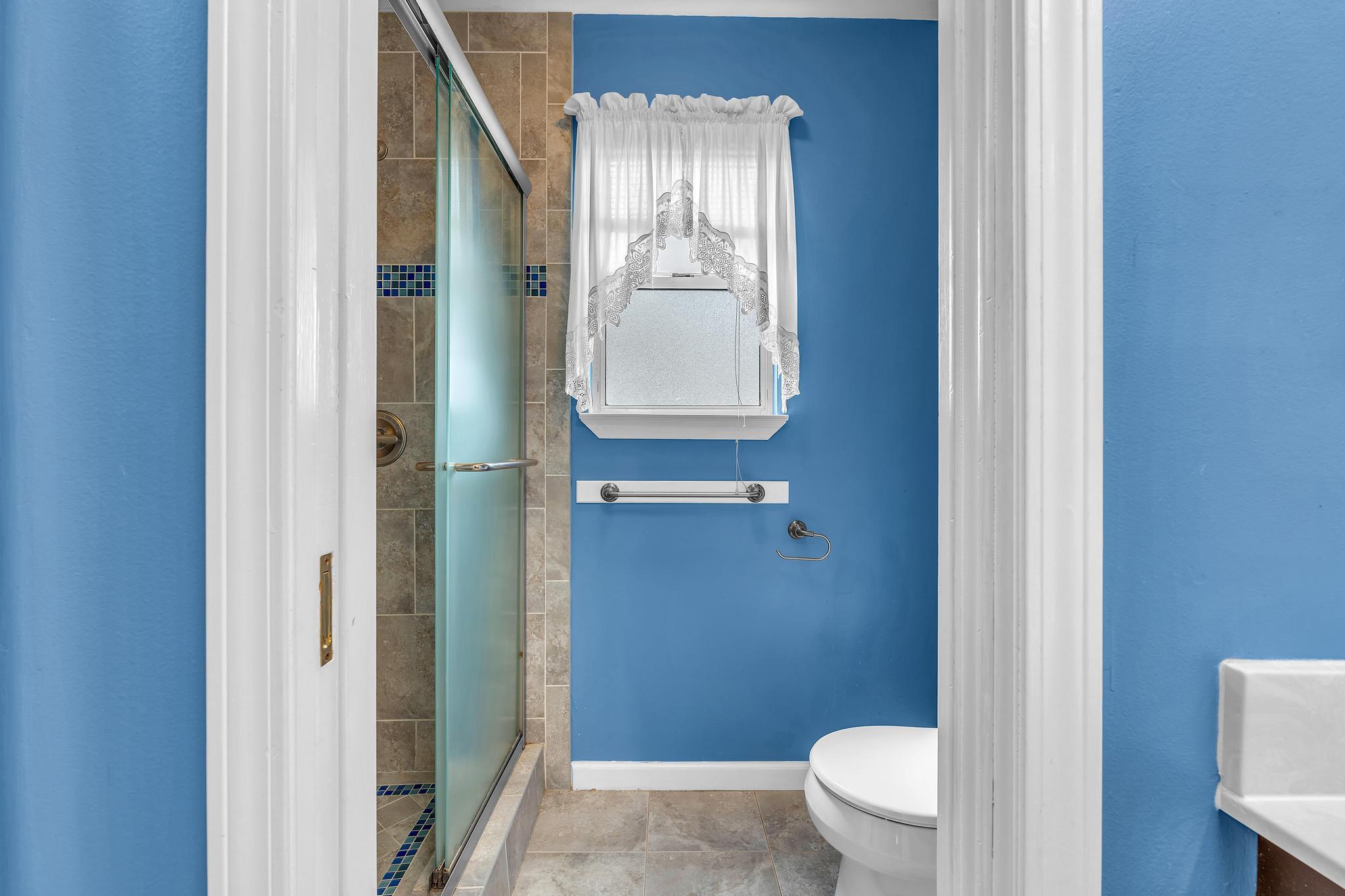 BLUE PINE VILLAGE AMENDED - Residential Lease