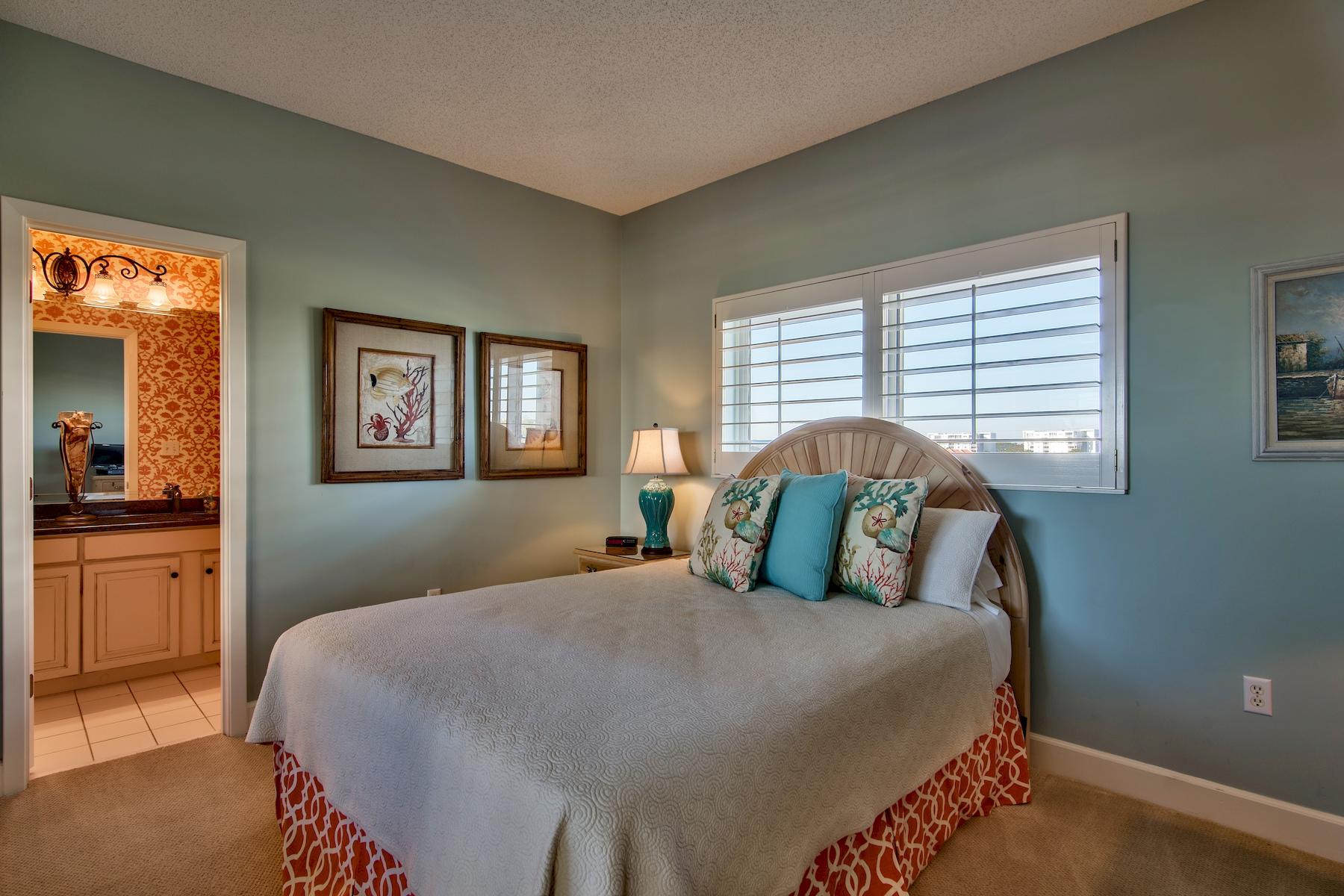 OCEANIA CONDO - Residential