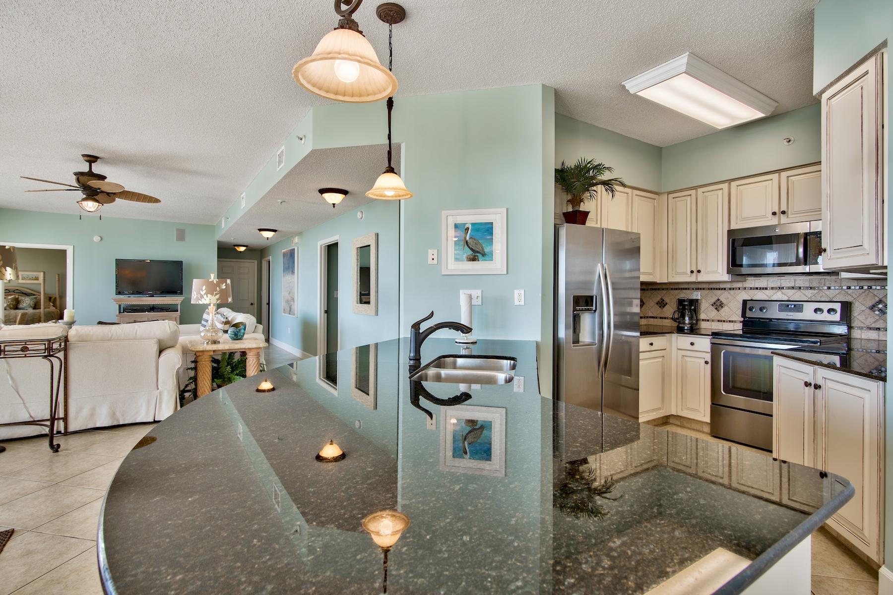 OCEANIA CONDO - Residential