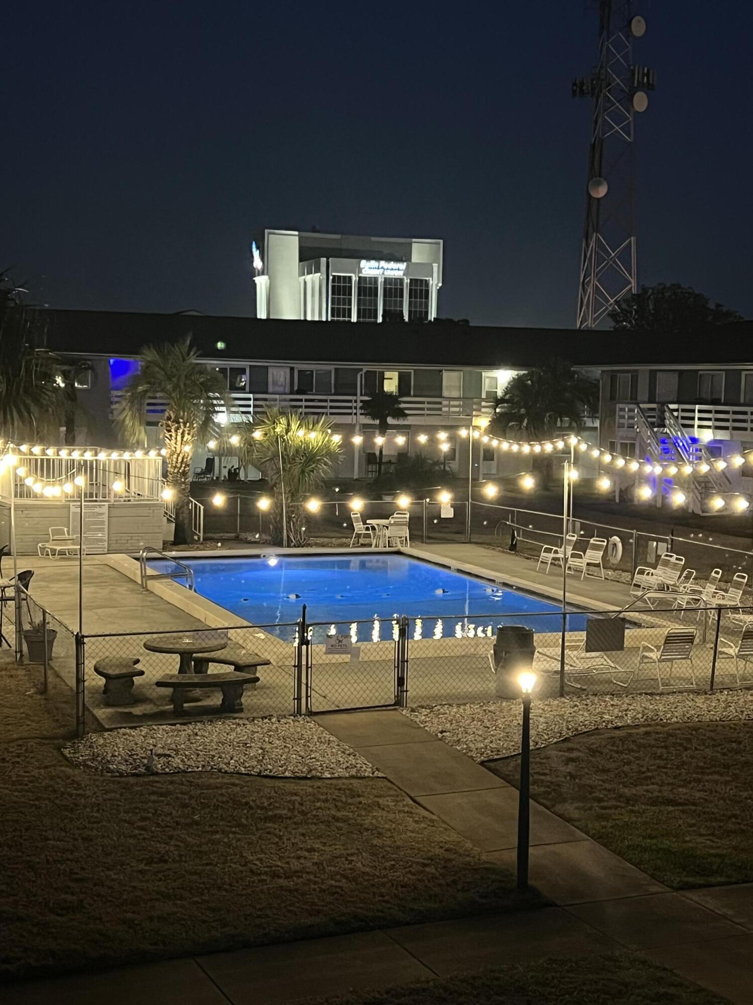 BAYVIEW WATERS CONDO - Residential