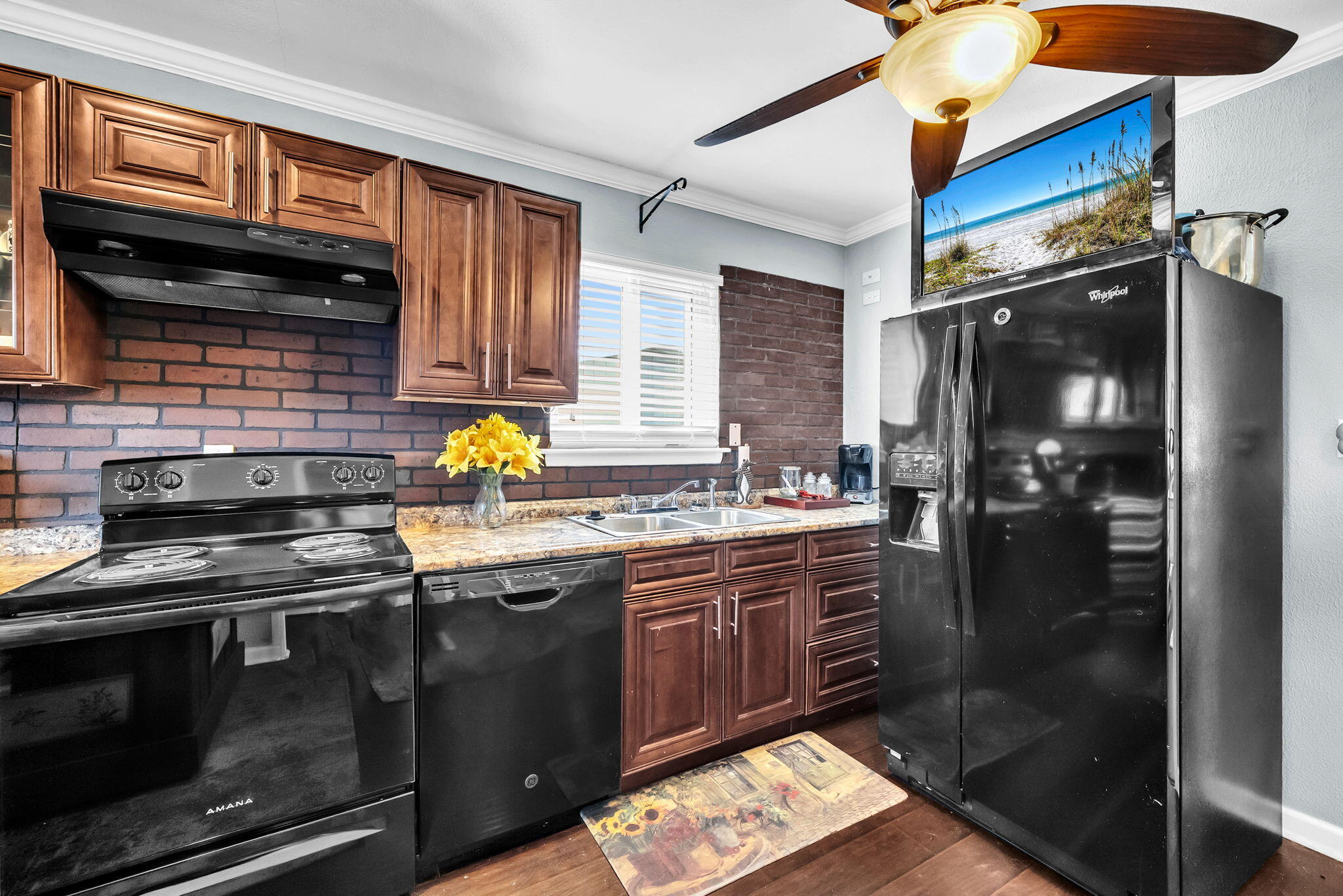 BAYVIEW WATERS CONDO - Residential