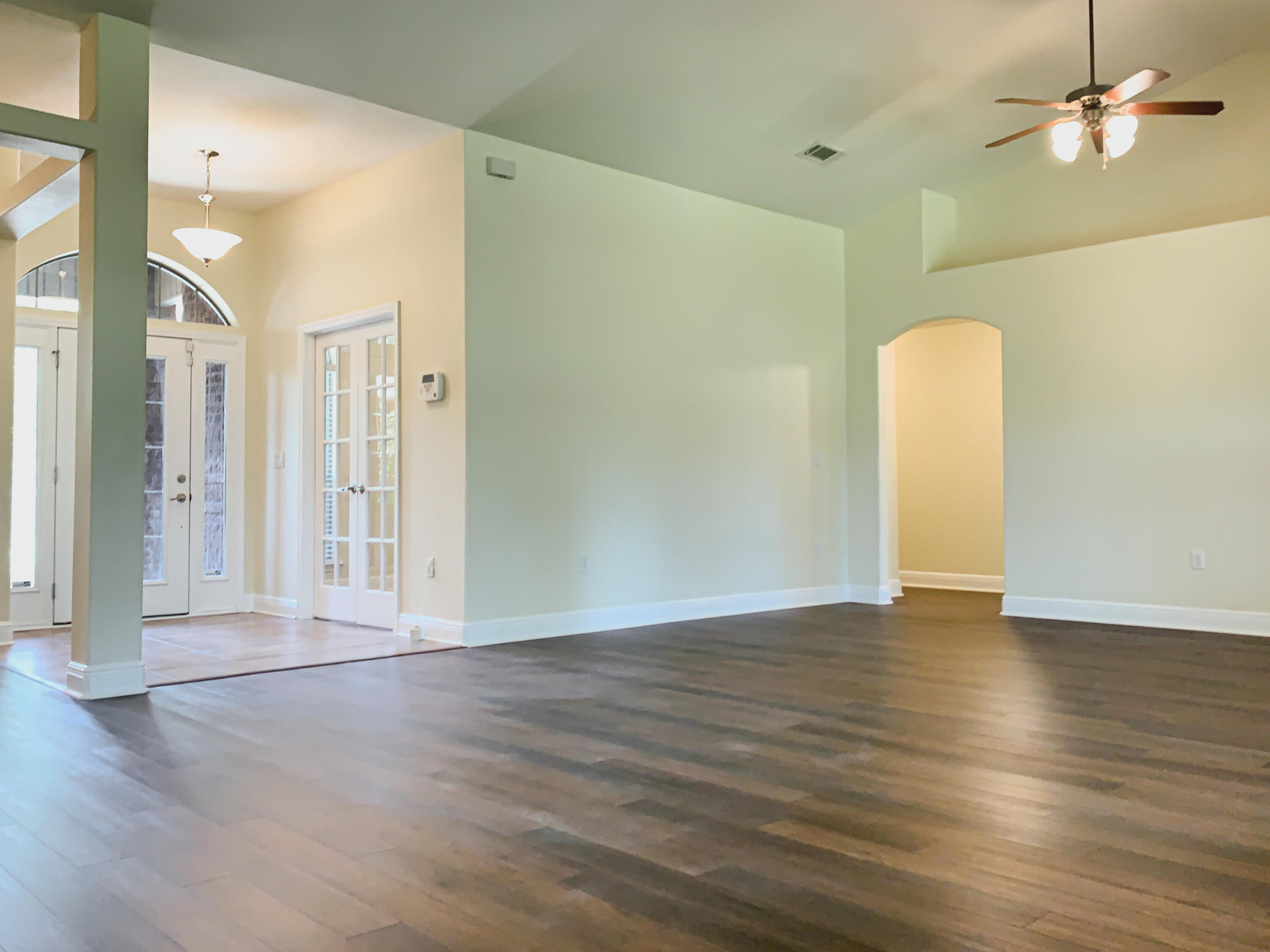 CREETWOOD VILLAGE - Residential