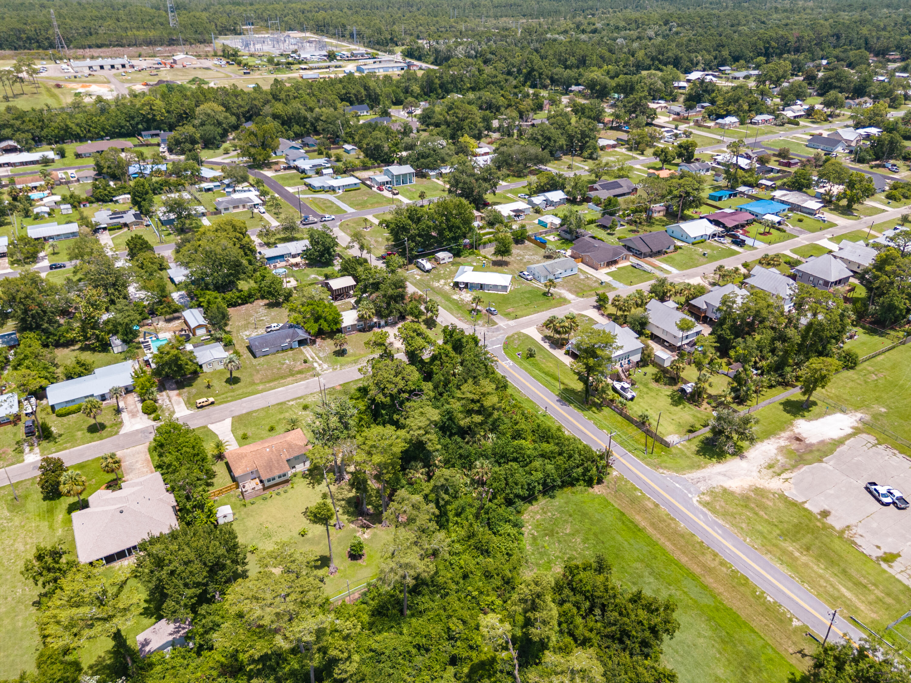NO RECORDED SUBDIVISION - Land