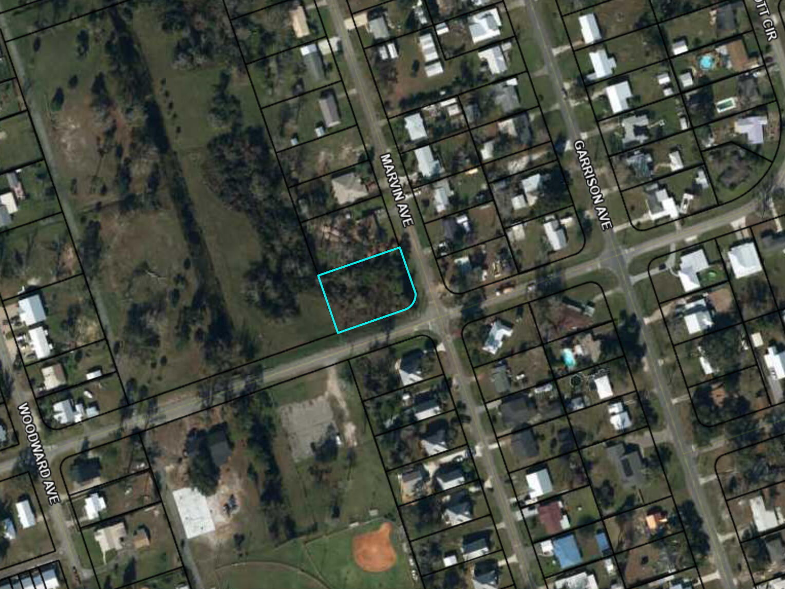NO RECORDED SUBDIVISION - Land