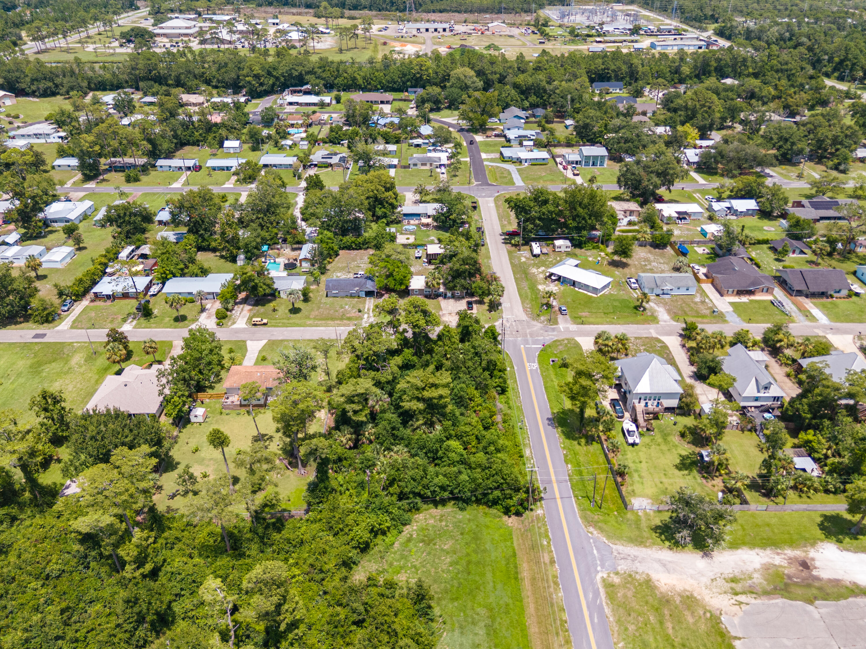NO RECORDED SUBDIVISION - Land