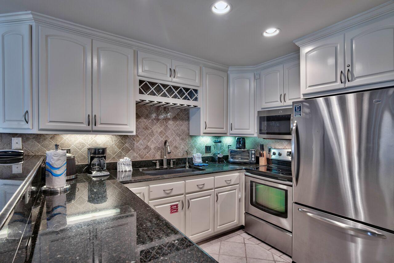 BLUE MOUNTAIN VILLAS CONDO - Residential