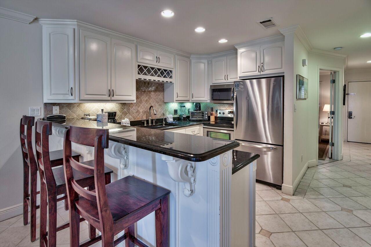 BLUE MOUNTAIN VILLAS CONDO - Residential