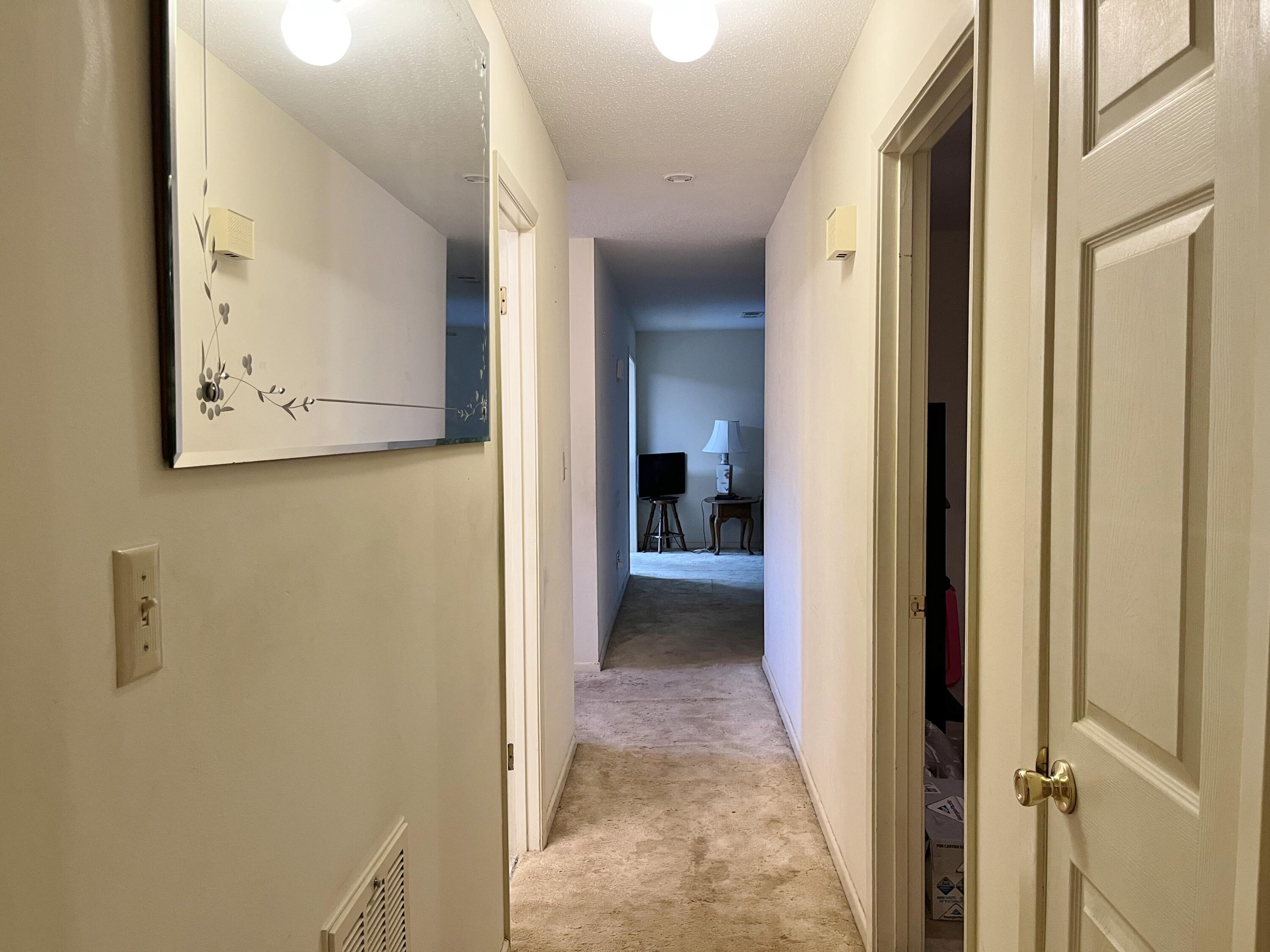 CAROL ANNE MANOR 1ST ADDN - Residential