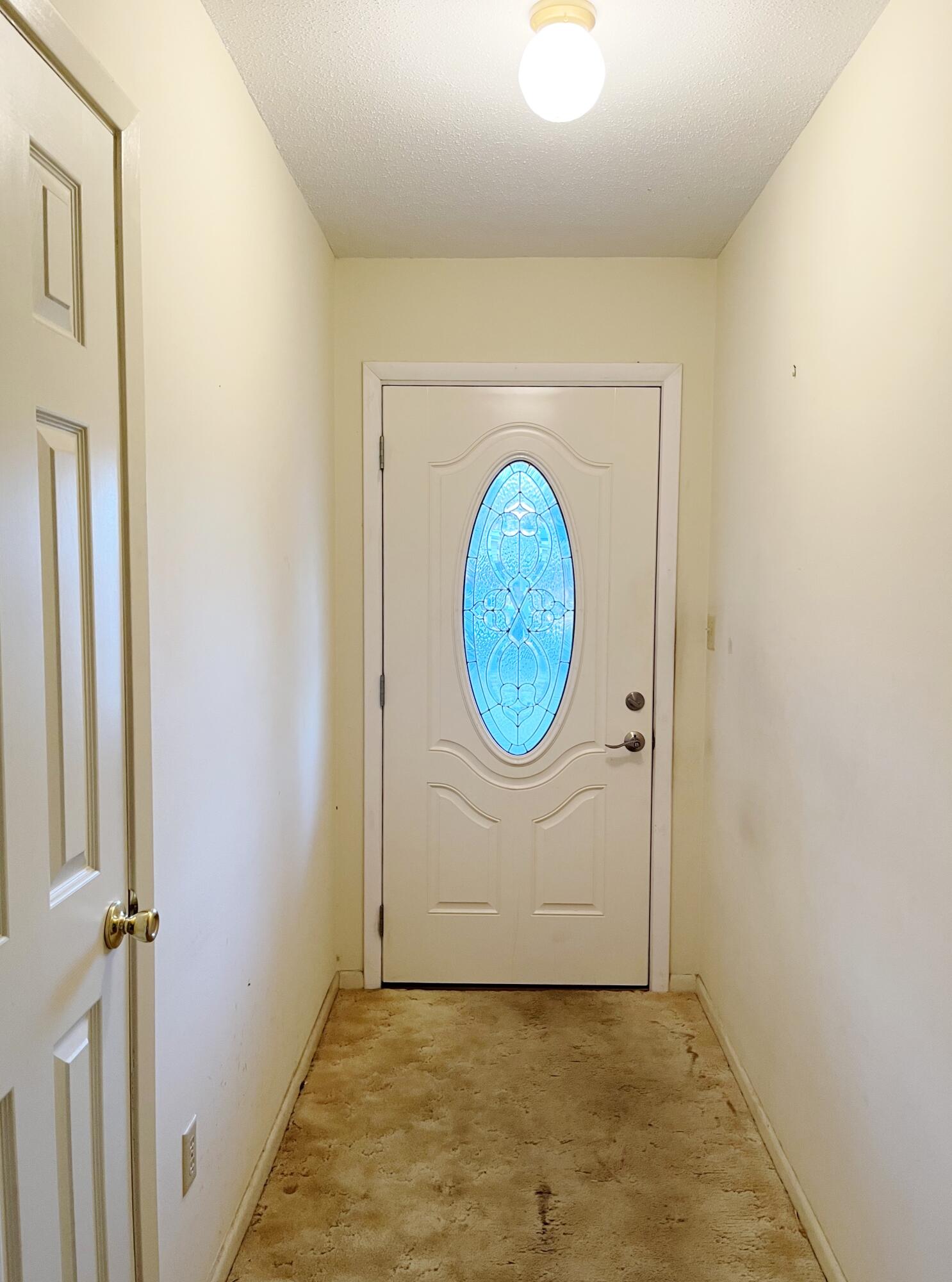 CAROL ANNE MANOR 1ST ADDN - Residential