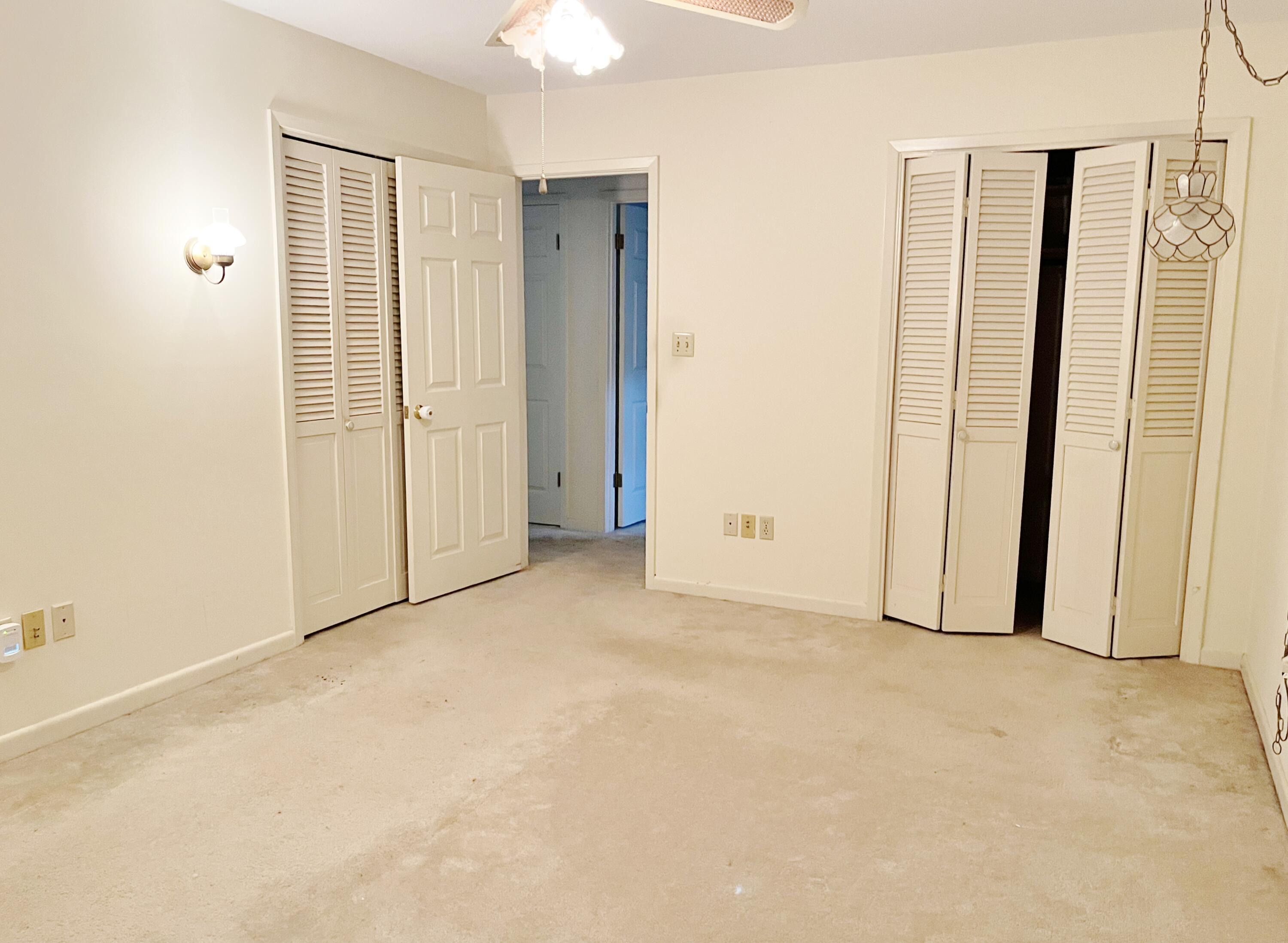 CAROL ANNE MANOR 1ST ADDN - Residential
