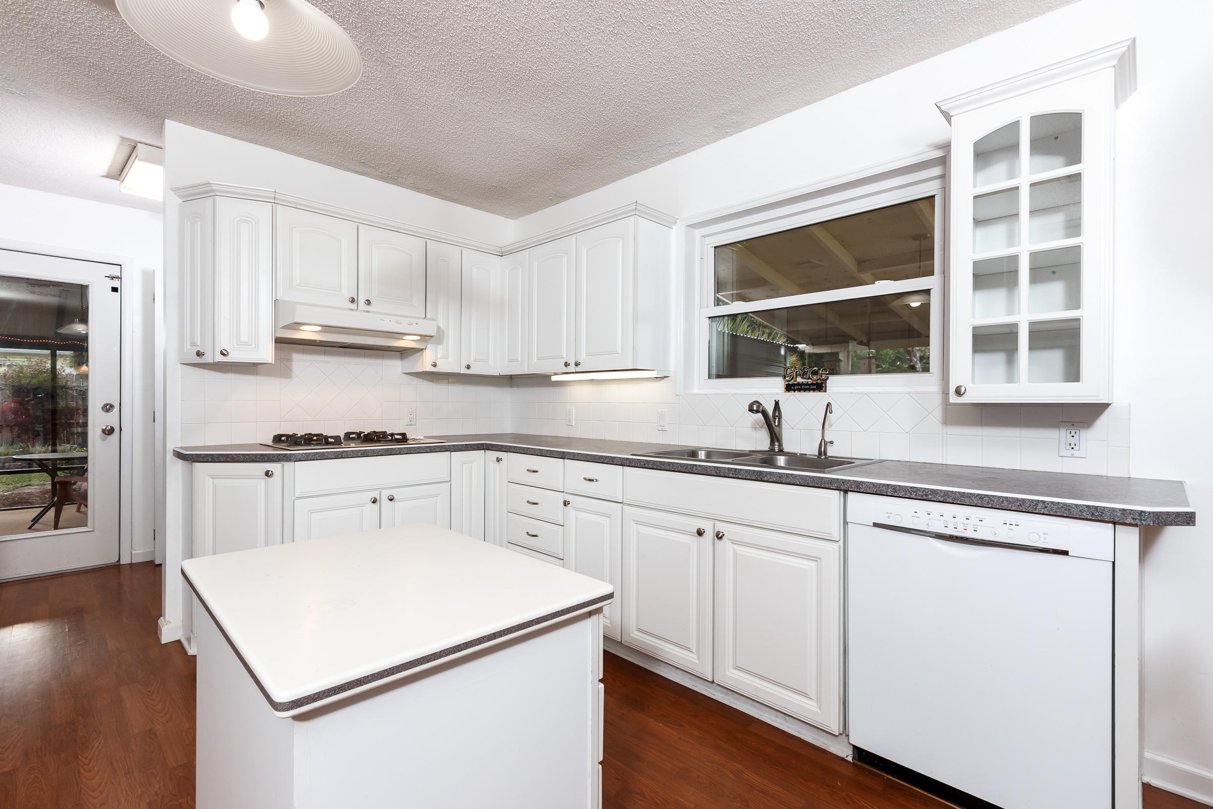 MIDPINES - Residential