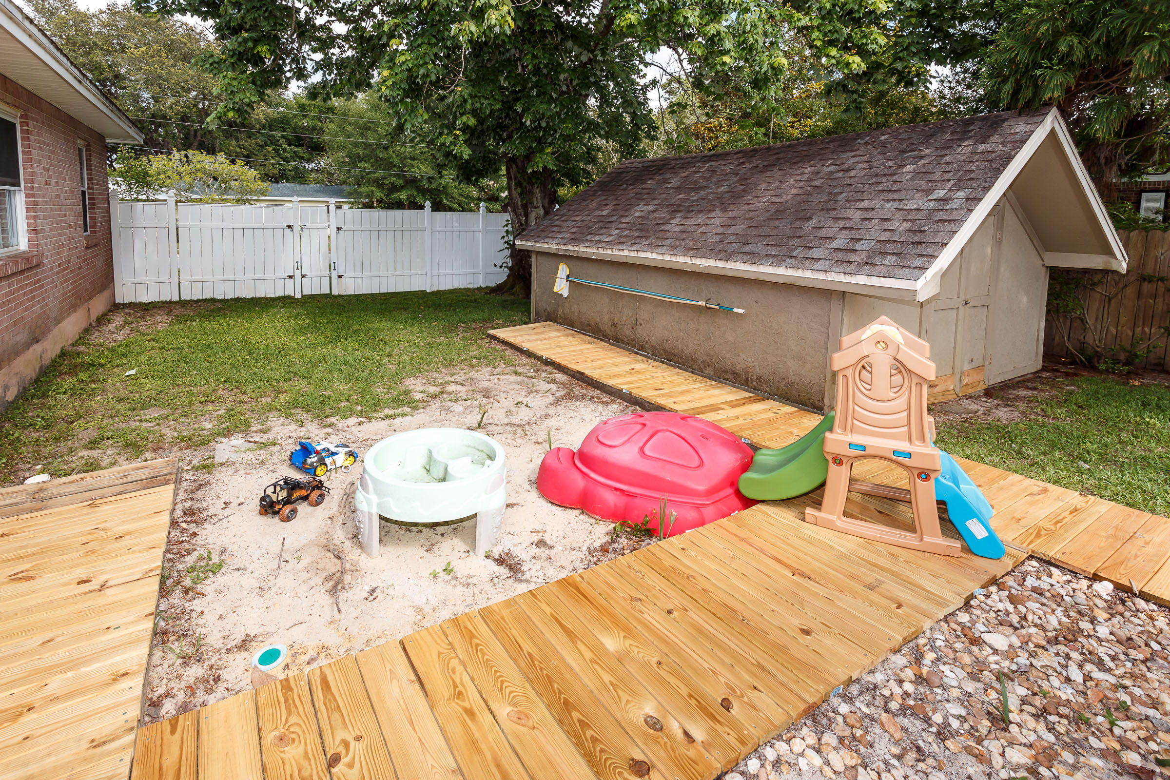 MIDPINES - Residential