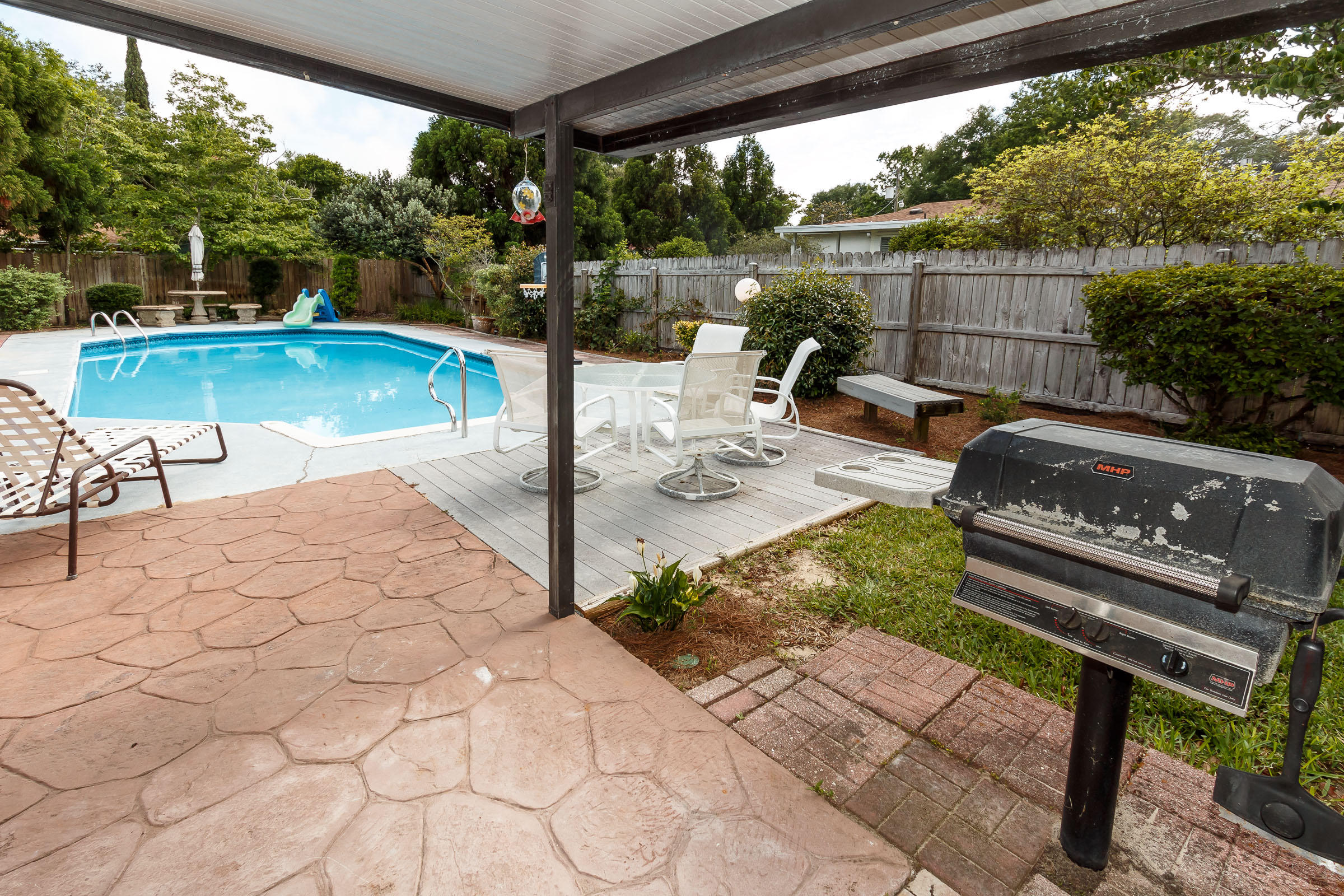 MIDPINES - Residential