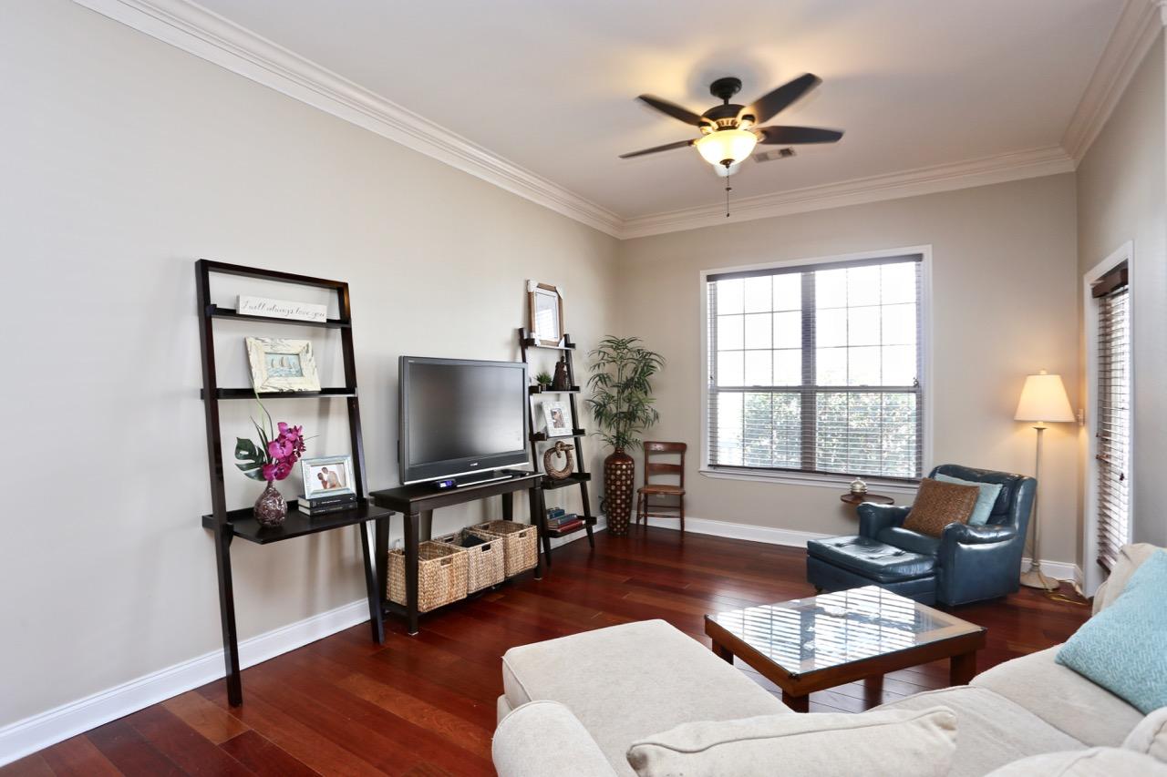 SOVEREIGN ISLE S/D - Residential