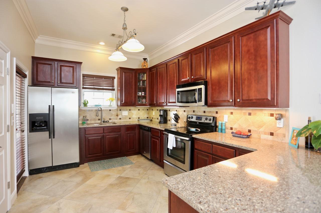 SOVEREIGN ISLE S/D - Residential