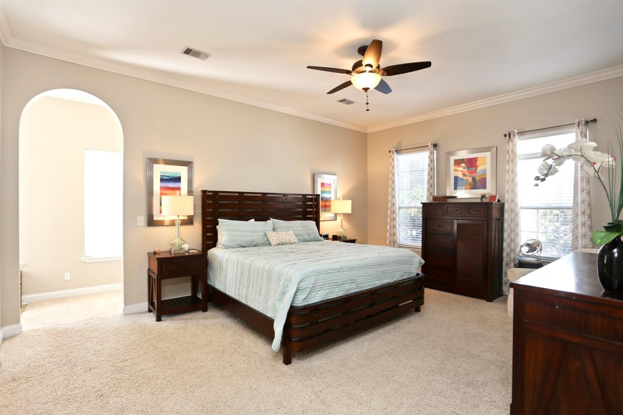 SOVEREIGN ISLE S/D - Residential