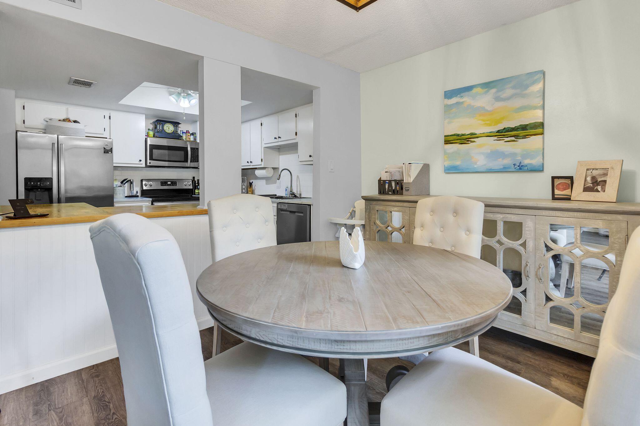 HIDDEN COVE T/H - Residential Lease