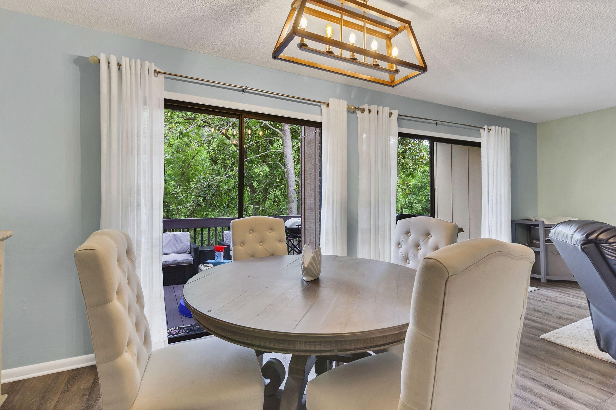 HIDDEN COVE T/H - Residential Lease
