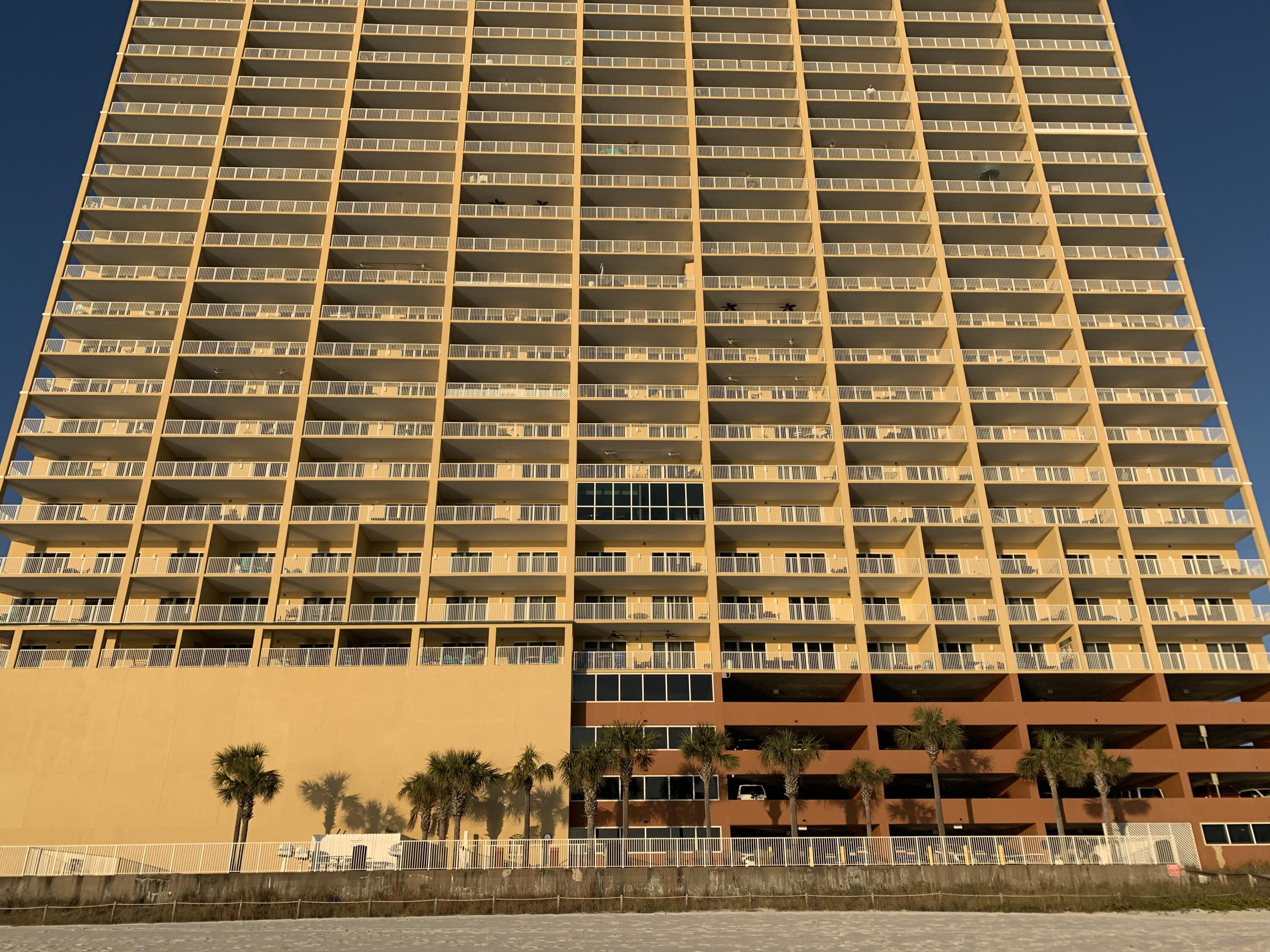 TROPIC WINDS - Residential