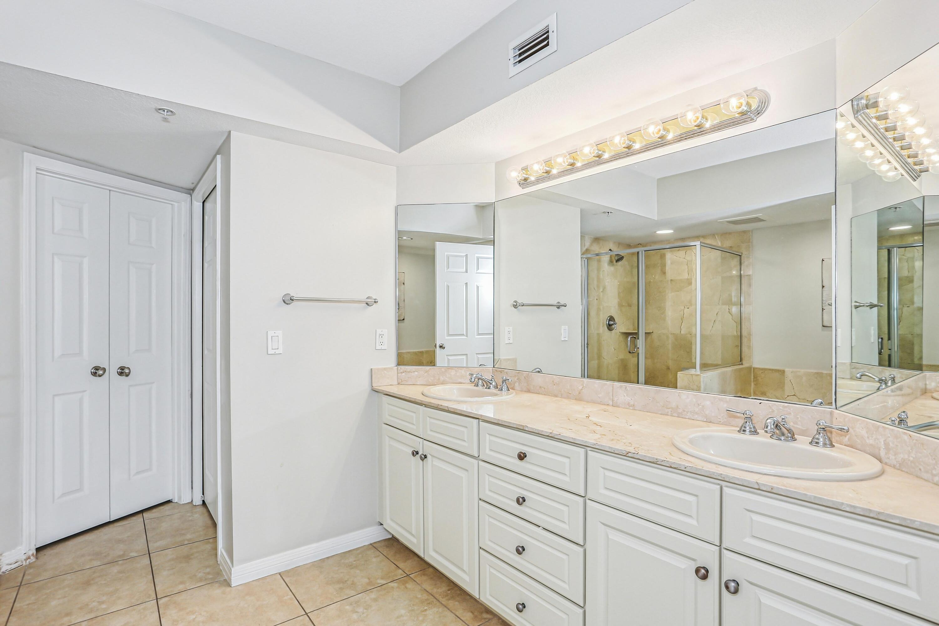 HERON @ DESTIN WEST BEACH AND BAY RESORT - Residential