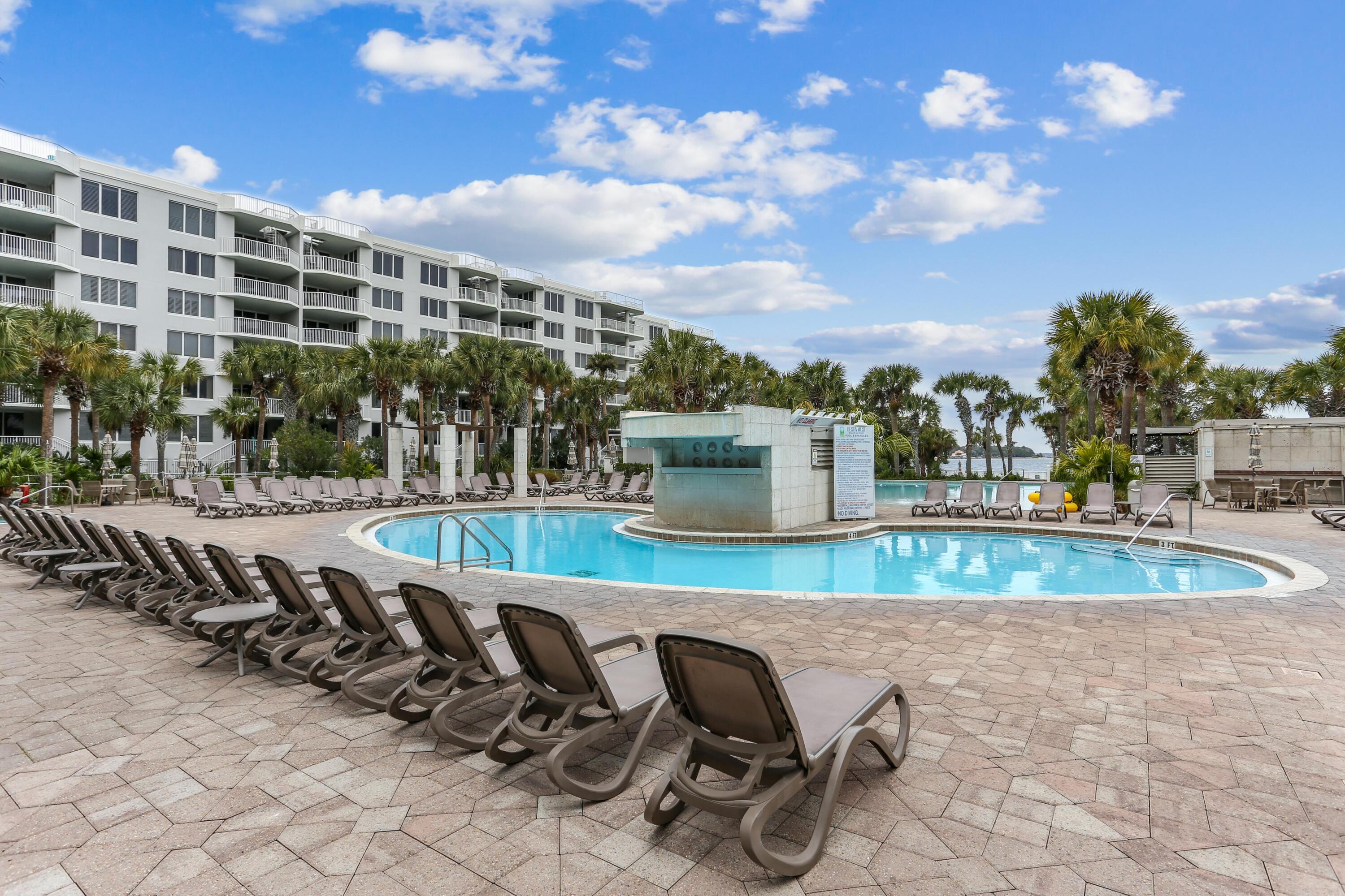 HERON @ DESTIN WEST BEACH AND BAY RESORT - Residential