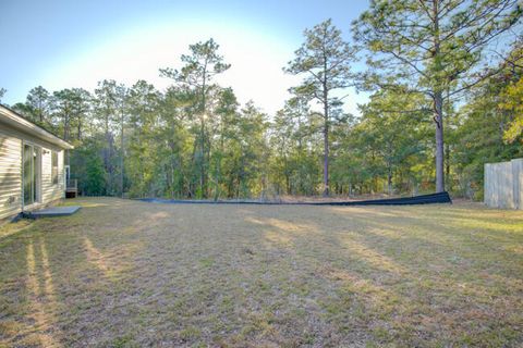 A home in DeFuniak Springs