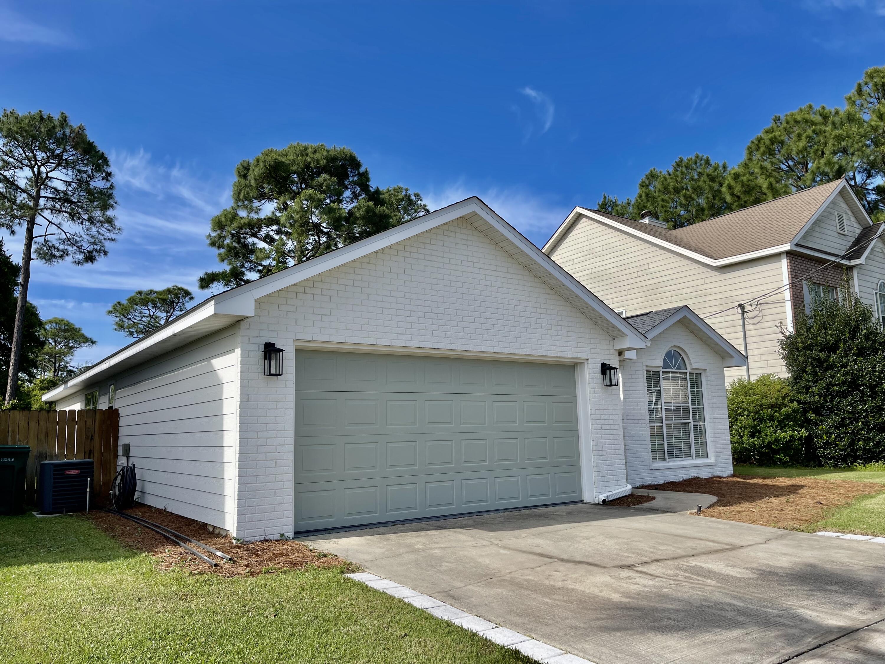 OLDE FLORIDA LAKES - Residential