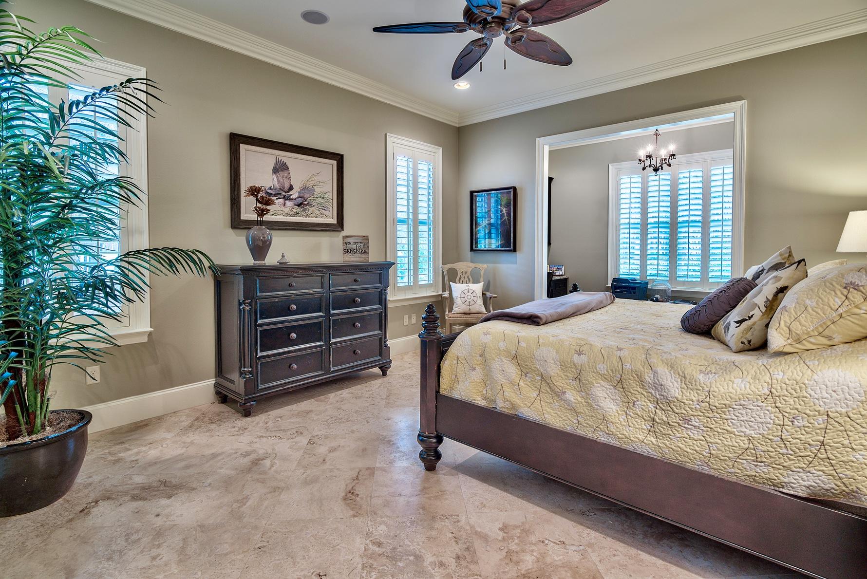 BURNT PINE - Residential