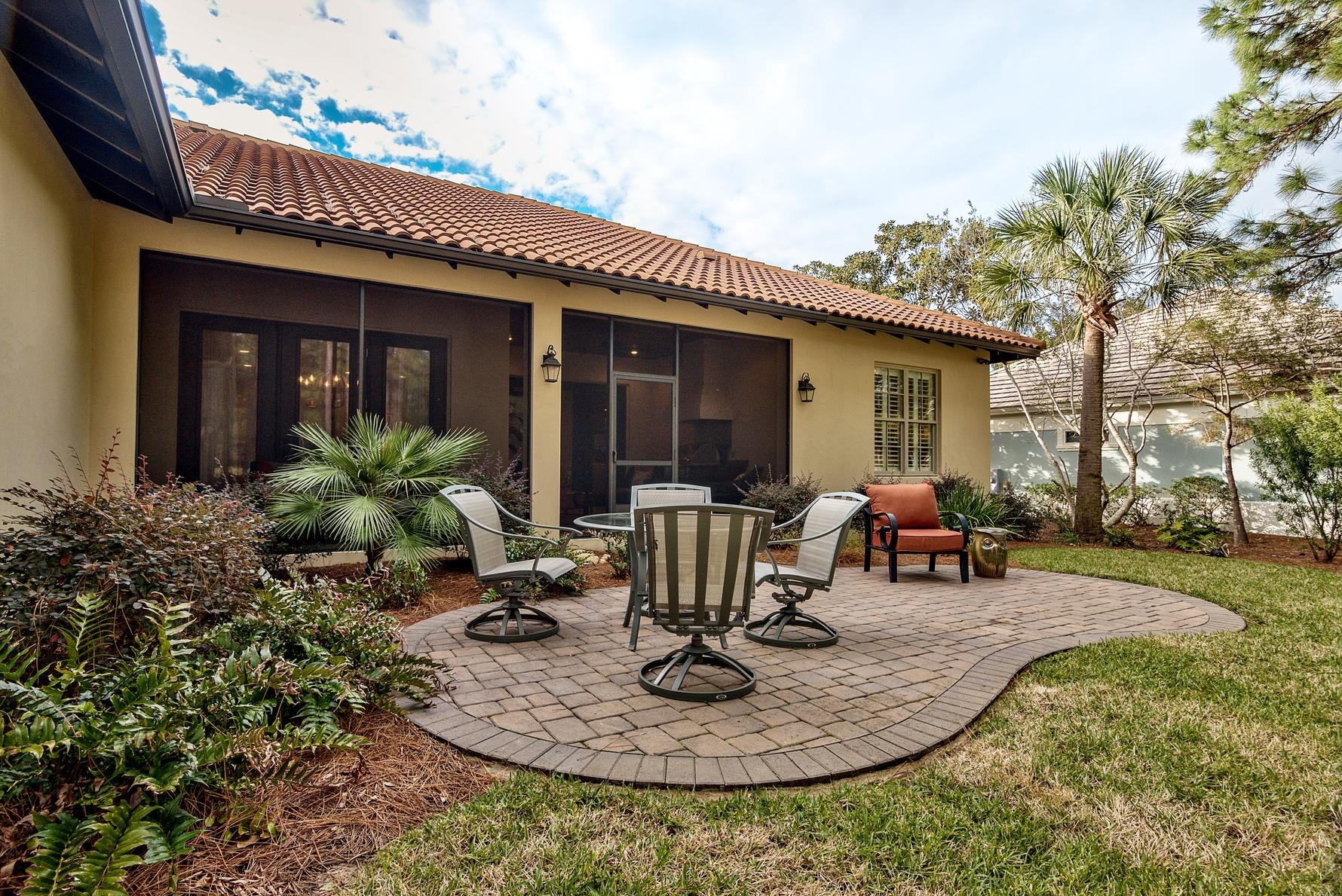 BURNT PINE - Residential