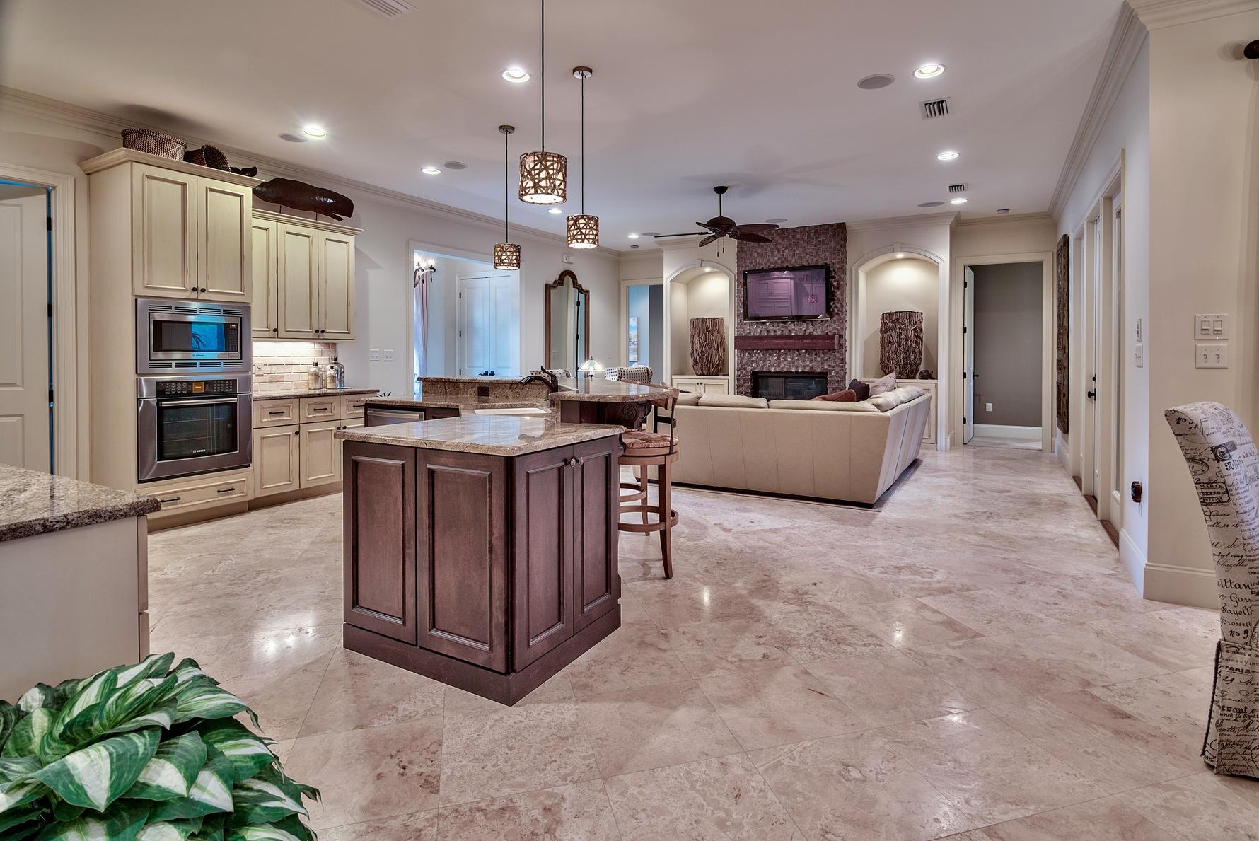 BURNT PINE - Residential