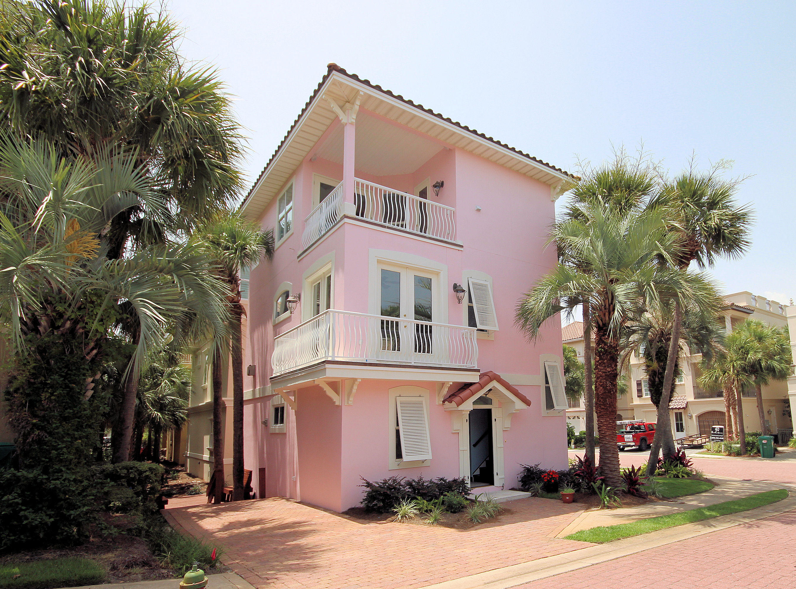 DESTINY BY THE SEA - Residential