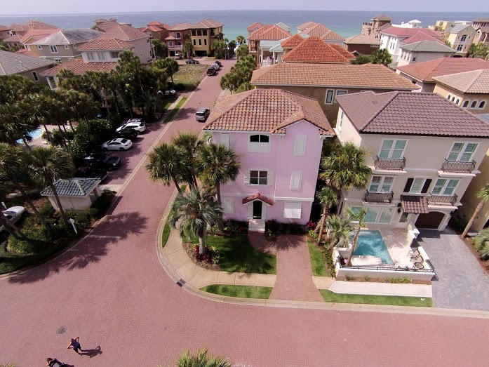 DESTINY BY THE SEA - Residential