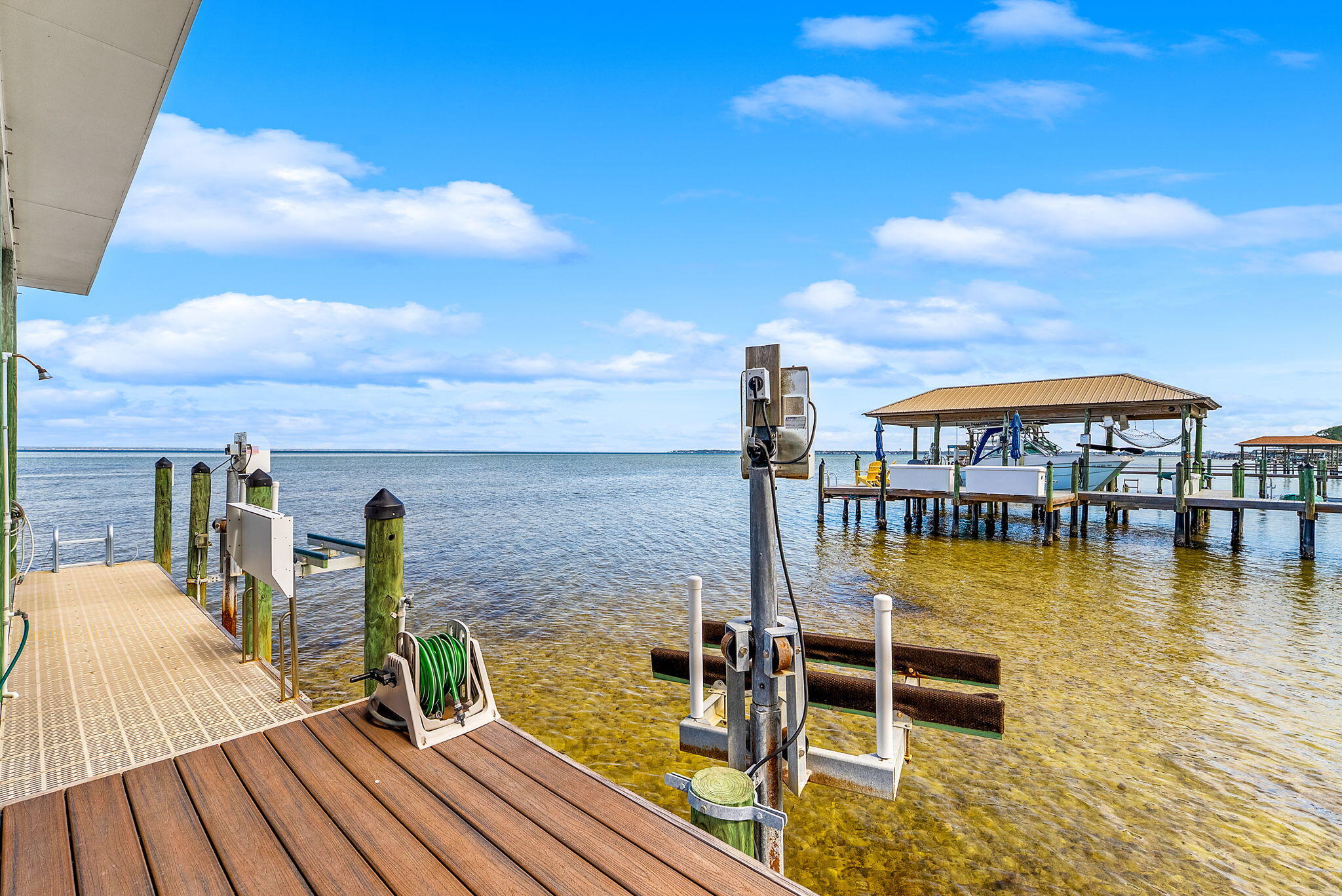 FLAMINGO BEACH - Residential