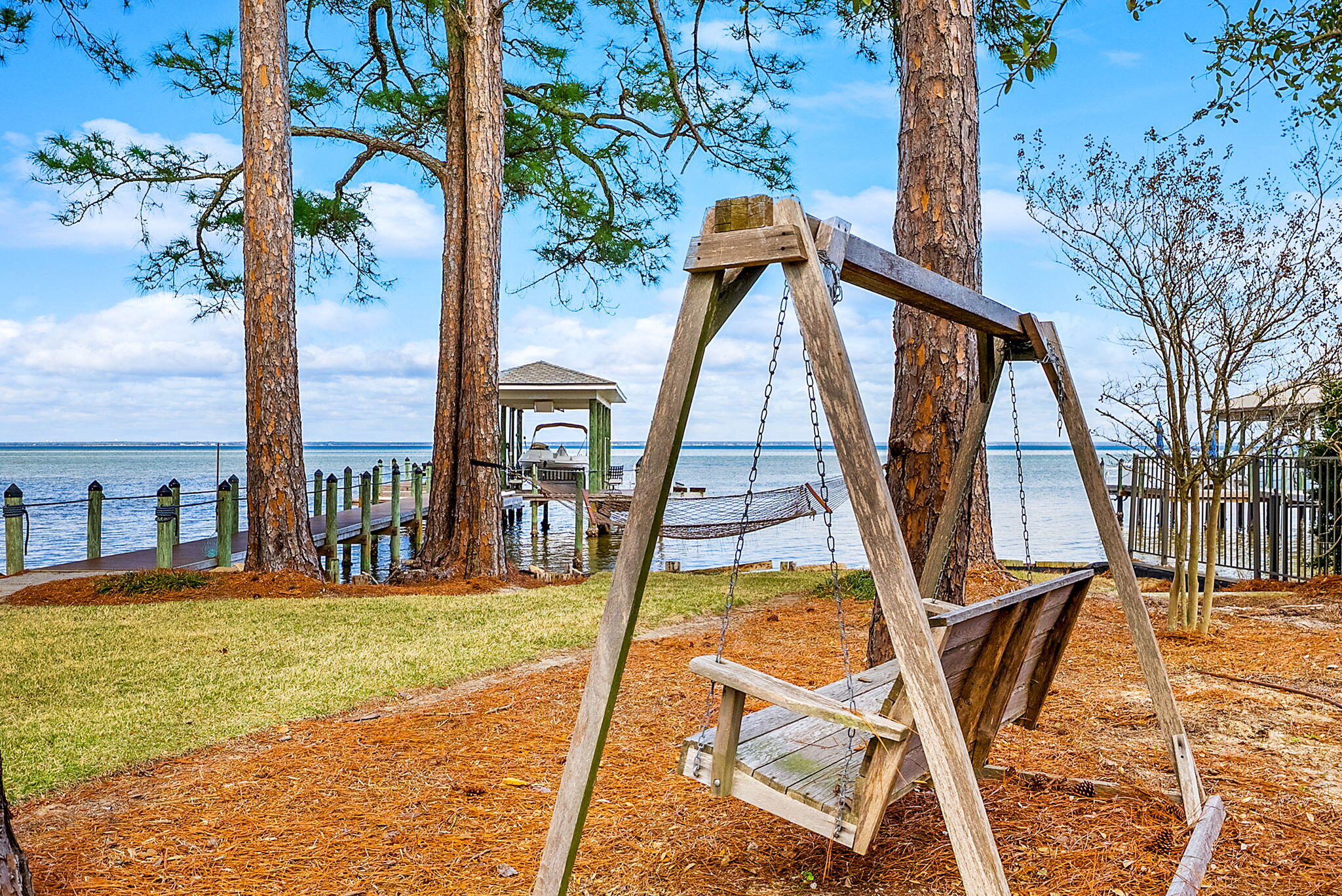 FLAMINGO BEACH - Residential