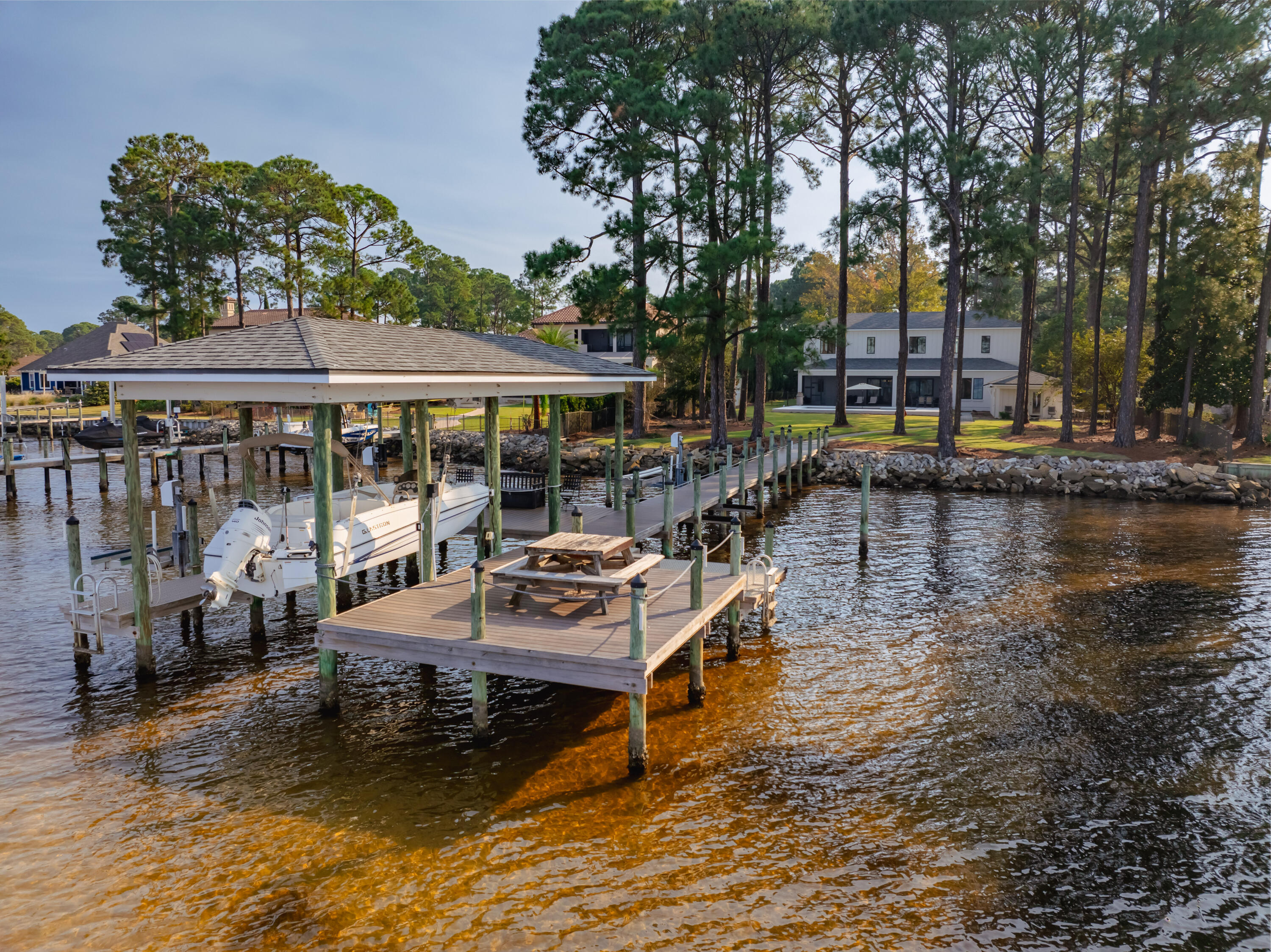 FLAMINGO BEACH - Residential