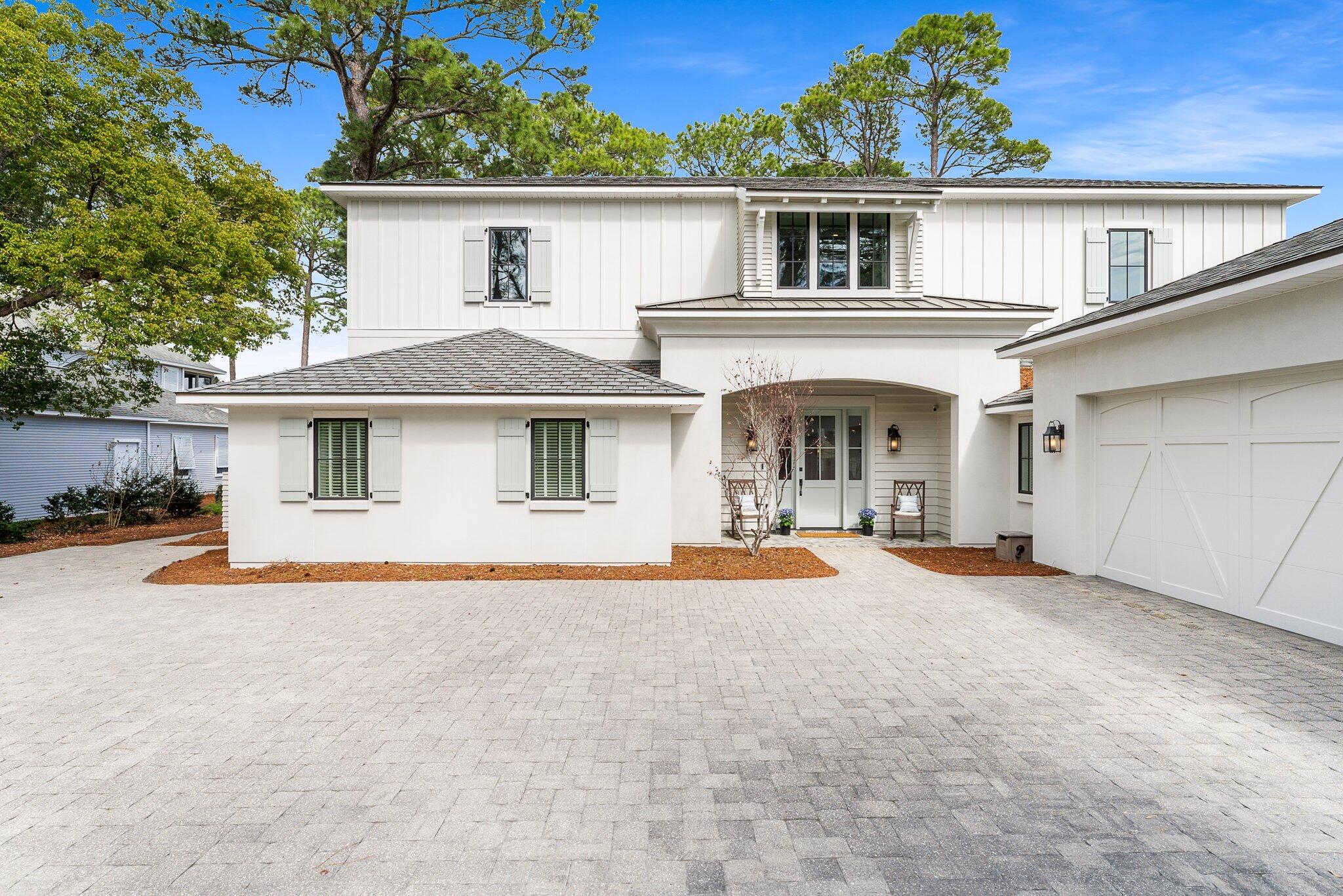 FLAMINGO BEACH - Residential