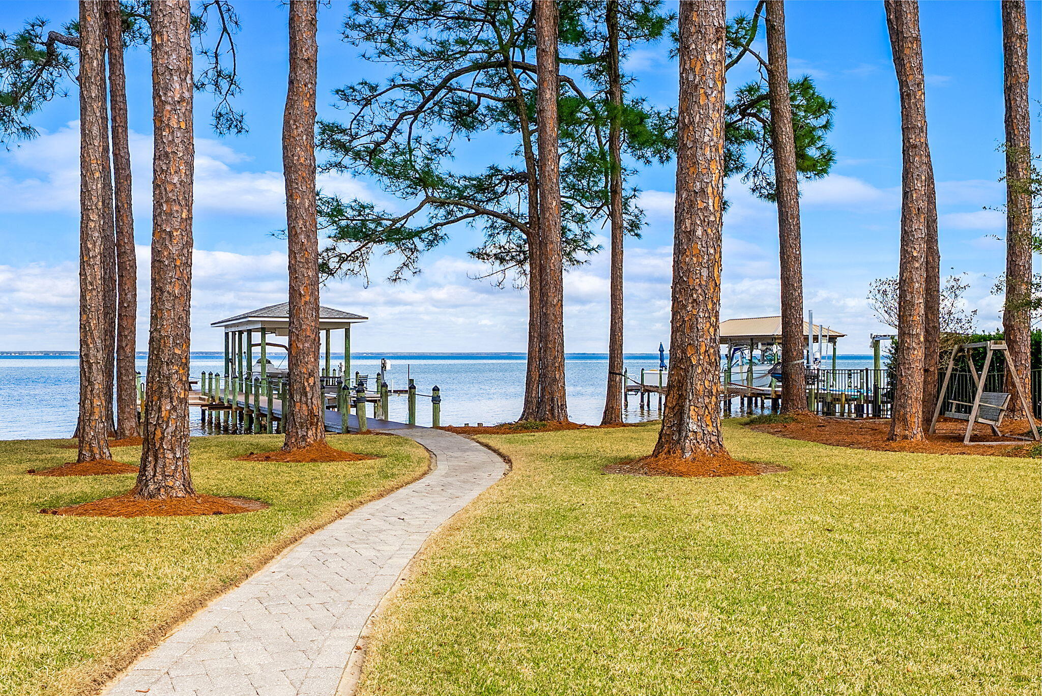 FLAMINGO BEACH - Residential