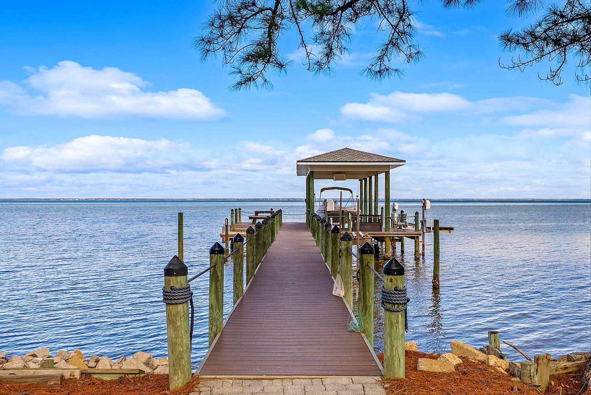 FLAMINGO BEACH - Residential