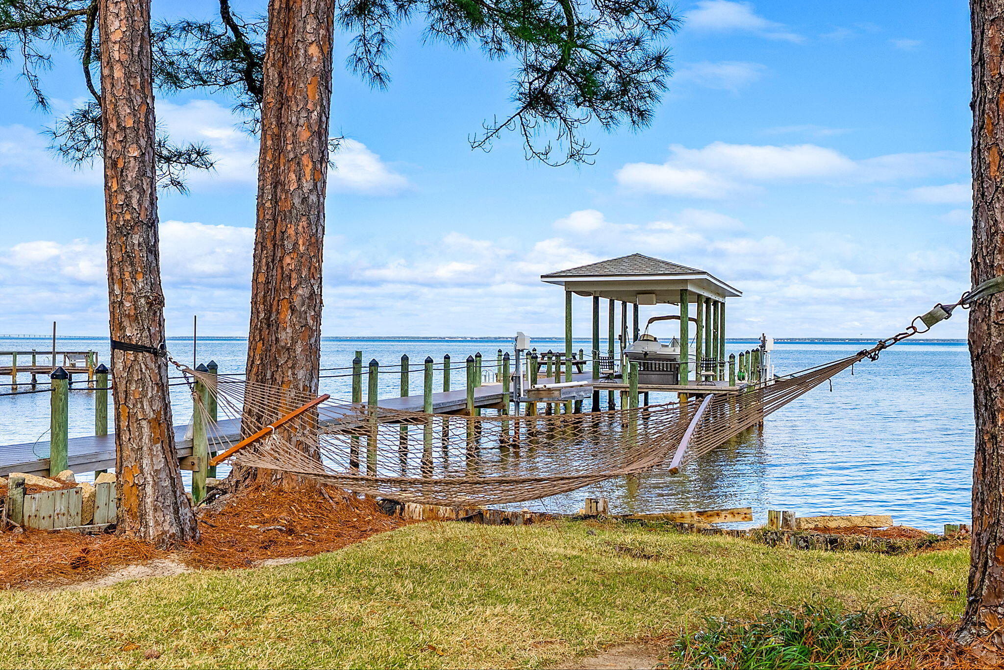FLAMINGO BEACH - Residential