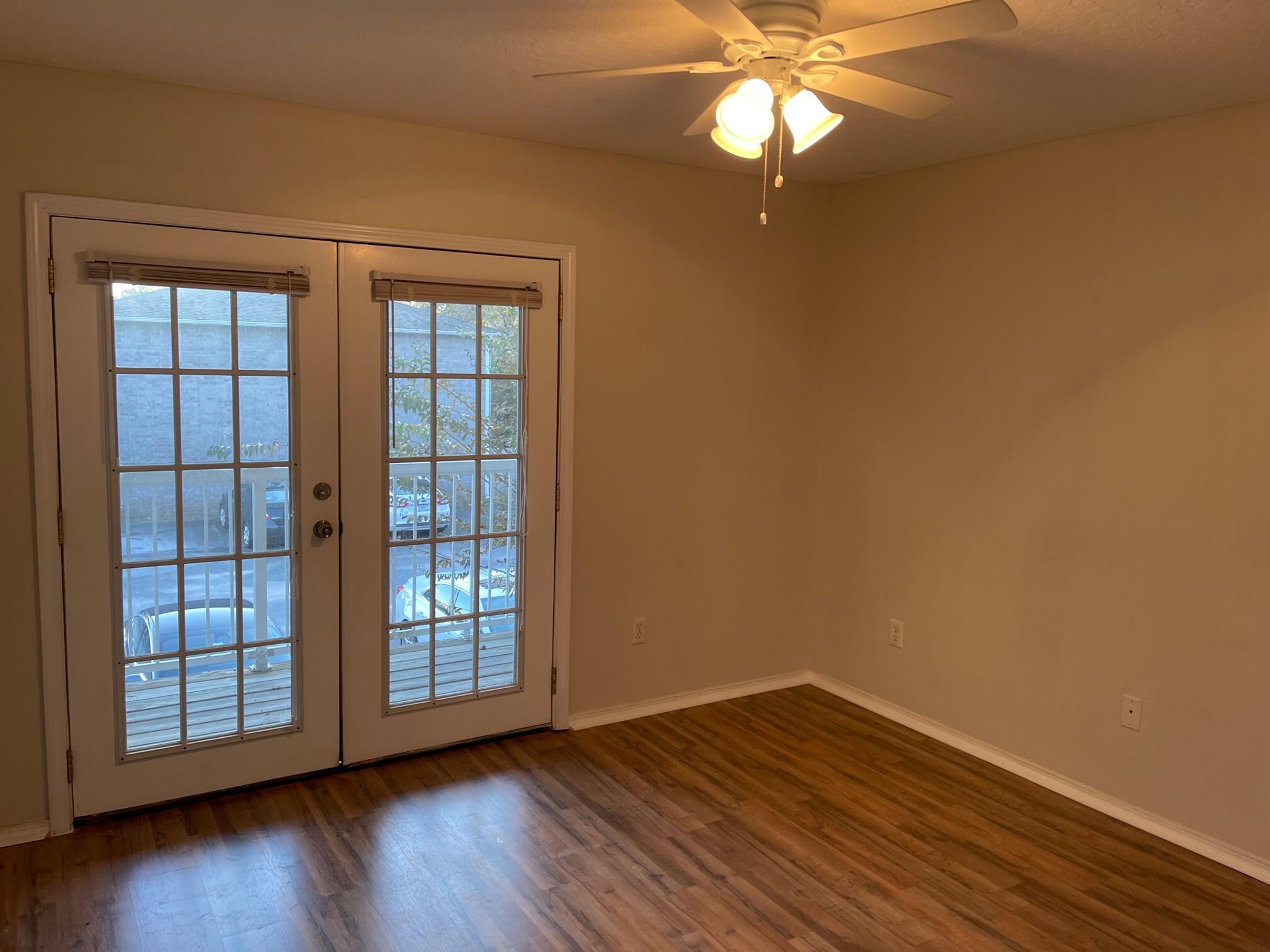 SHAY LIN T/H - Residential