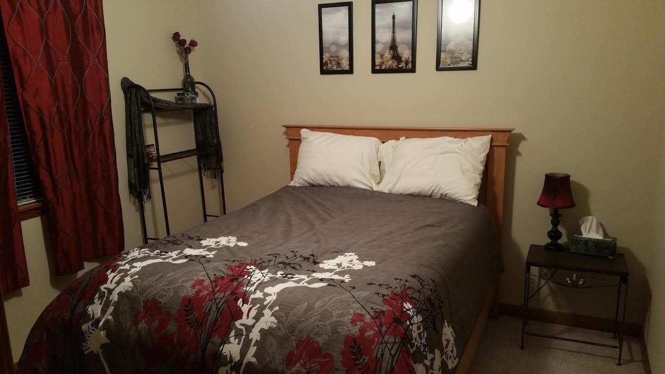 VALPARAISO PINECREST 5 - Residential Lease